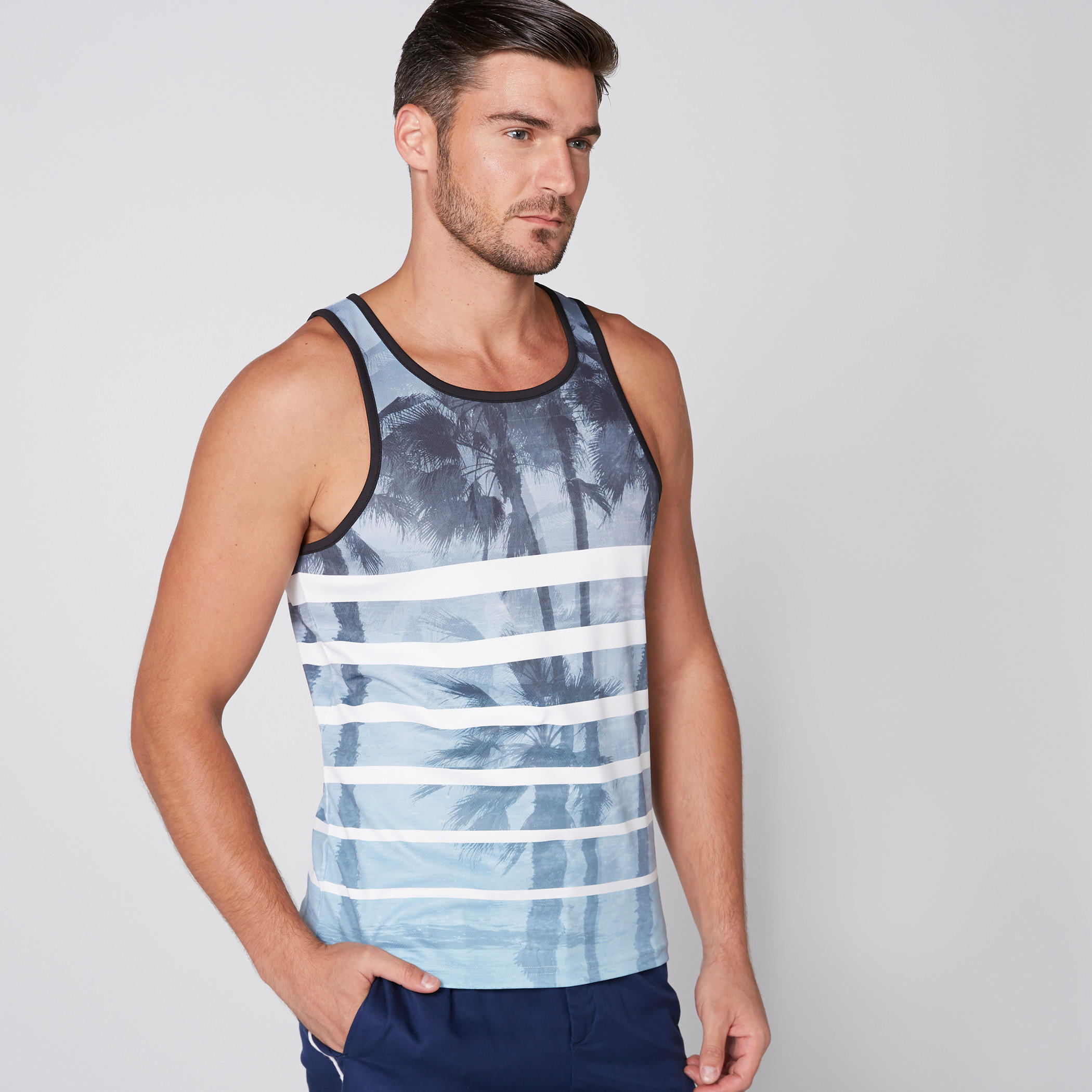 سترة فيست بياقة عميقة وطبعات-men-clothing-sportswearandactivewear-tshirtsandpolos-image-3