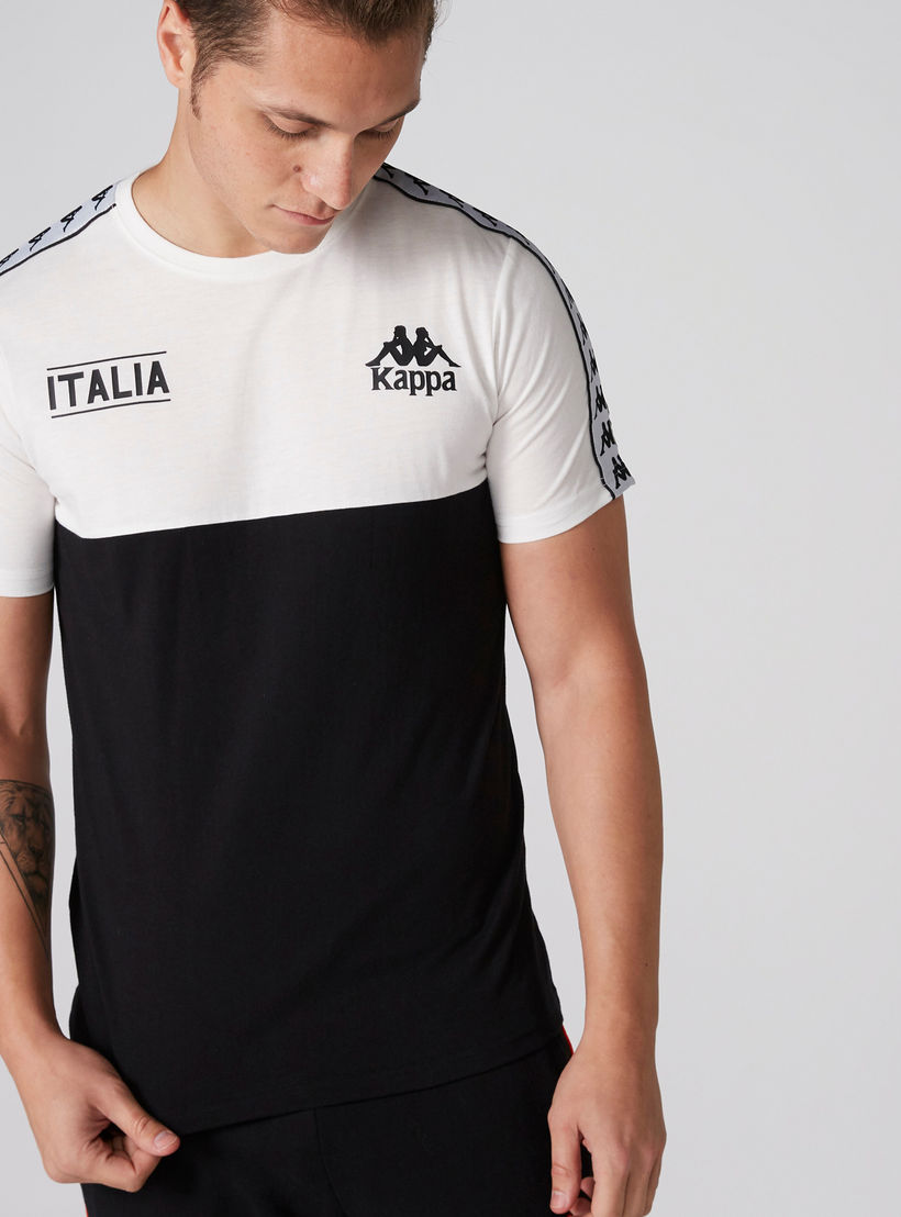 تيشيرت بياقة مستديرة وأكمام قصيرة من كابا-men-clothing-sportswearandactivewear-tshirtsandpolos-image-1