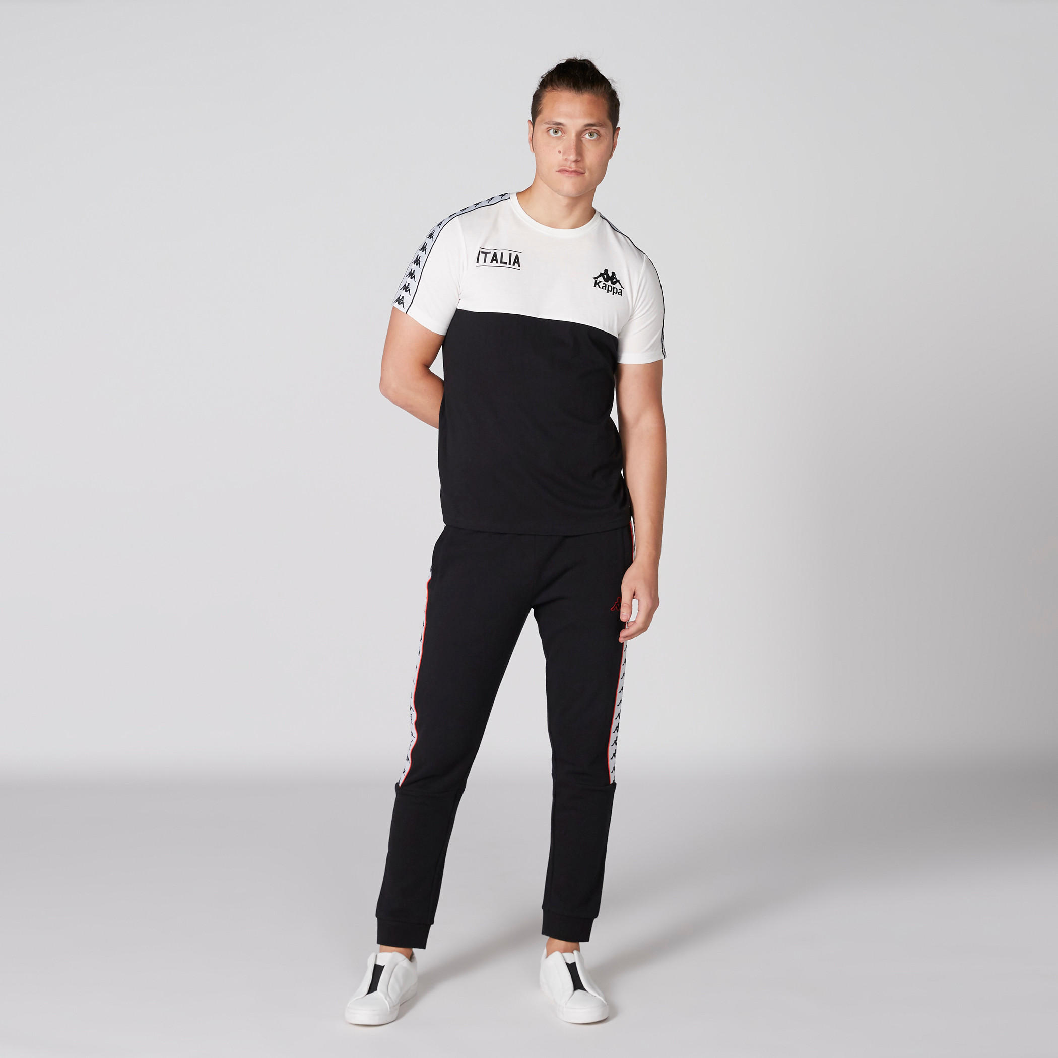 تيشيرت بياقة مستديرة وأكمام قصيرة من كابا-men-clothing-sportswearandactivewear-tshirtsandpolos-image-4