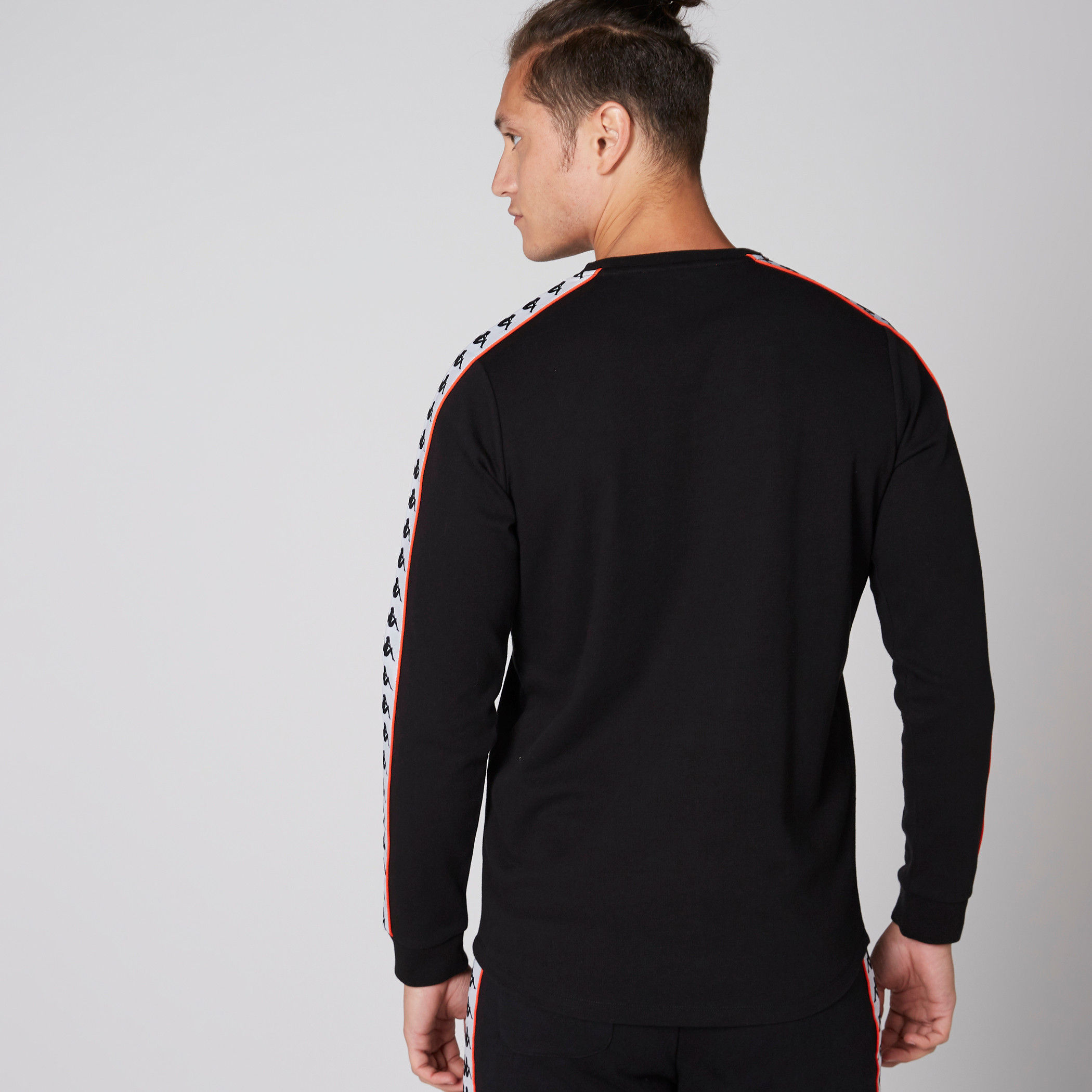 سويت شيرت بأكمام طويلة من كابا-men-winterwear-hoodiesandsweatshirts-image-2