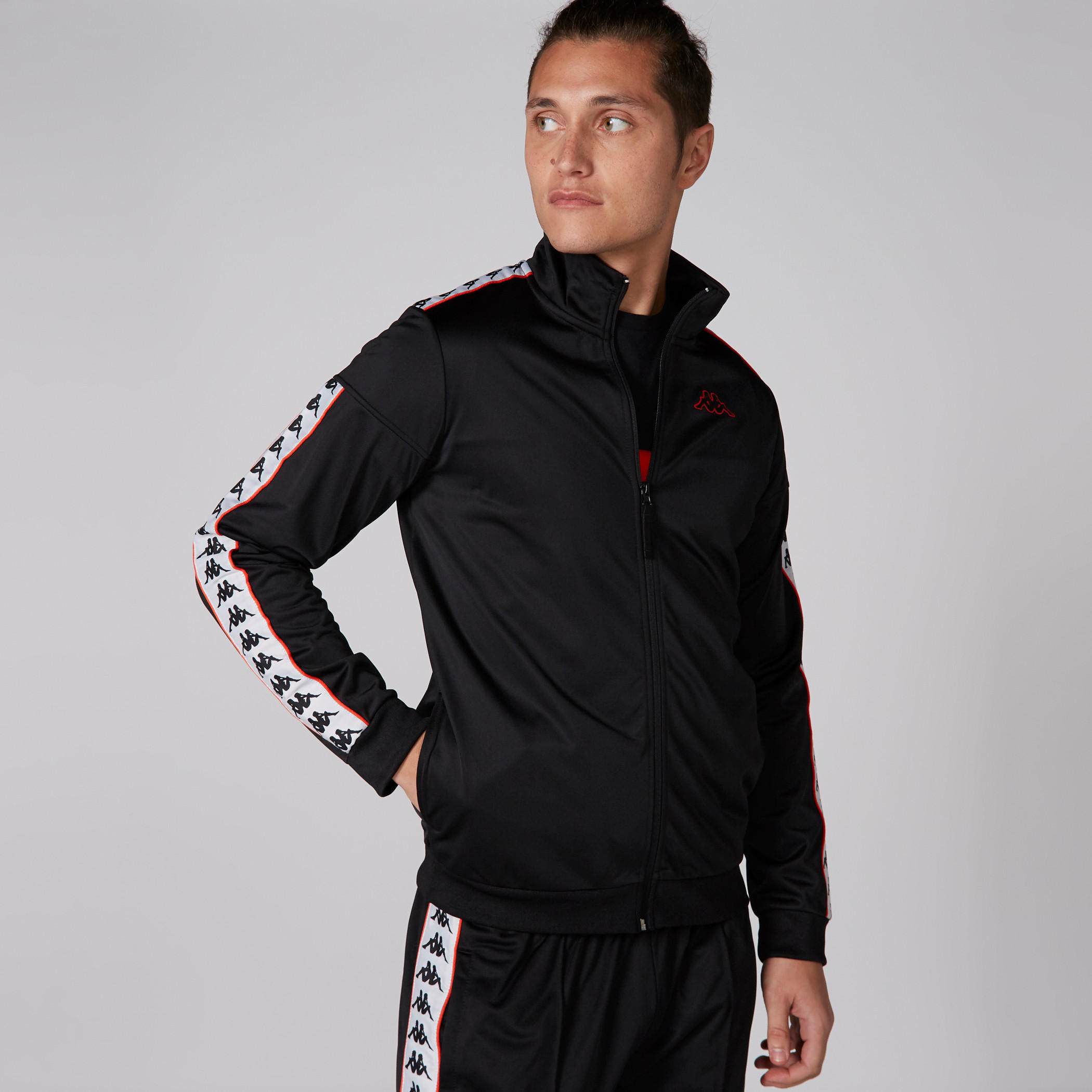 جاكيت بأكمام طويلة وسحّاب إغلاق وجيوب من كابا-men-clothing-jacketsandblazers-jackets-image-1