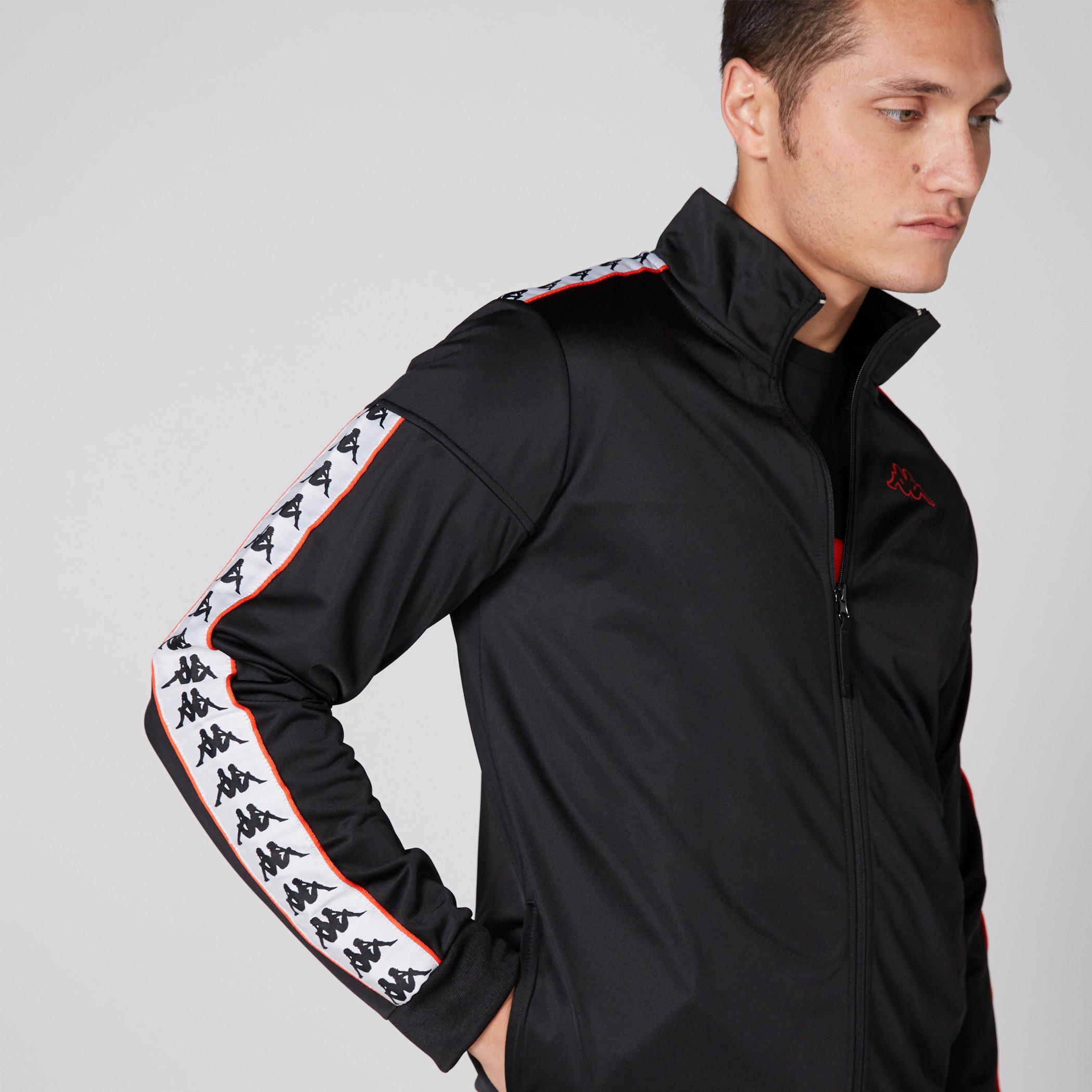 جاكيت بأكمام طويلة وسحّاب إغلاق وجيوب من كابا-men-clothing-jacketsandblazers-jackets-image-5