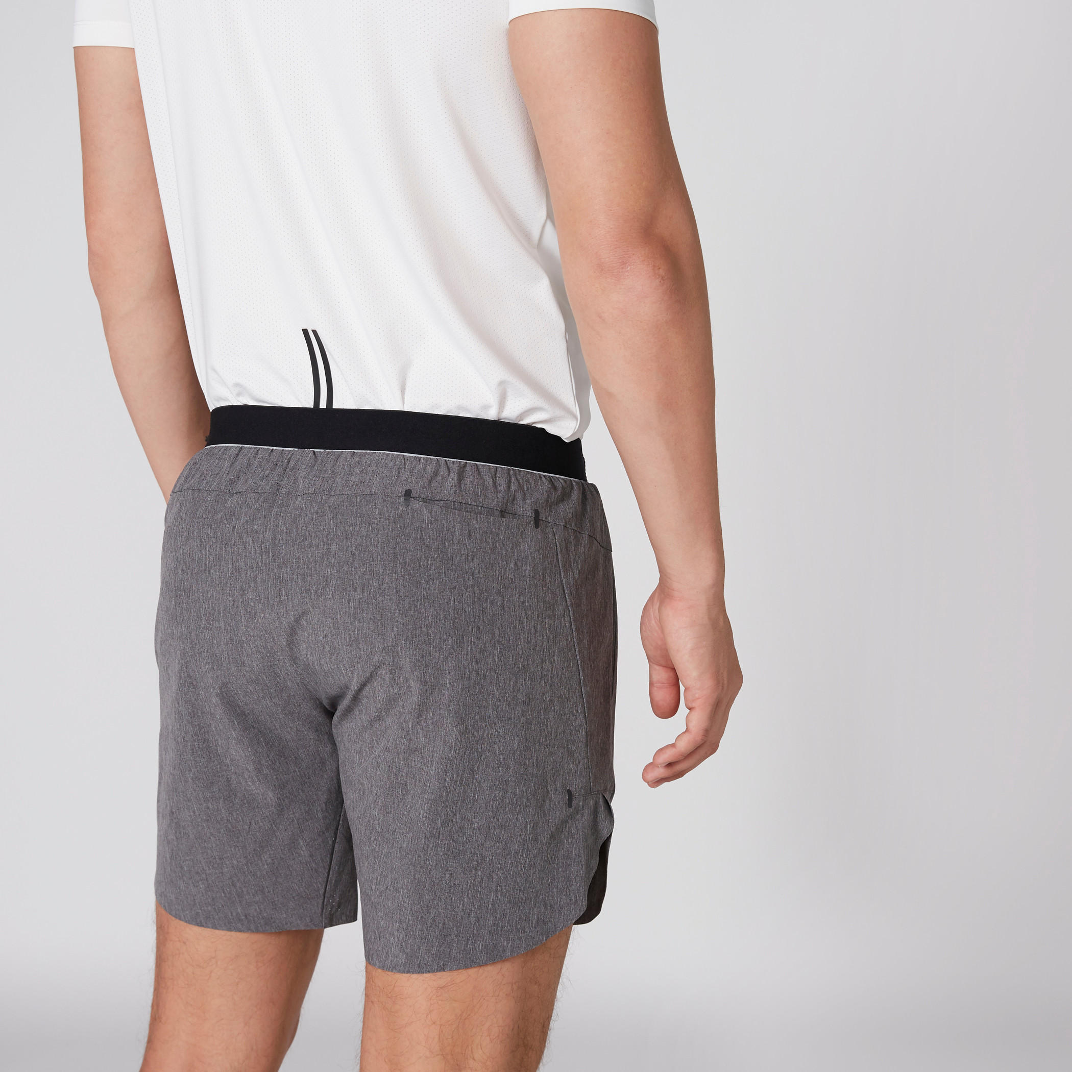 شورت بخصر مطاطي وجيوب من كابا-men-clothing-sportswearandactivewear-bottoms-image-2