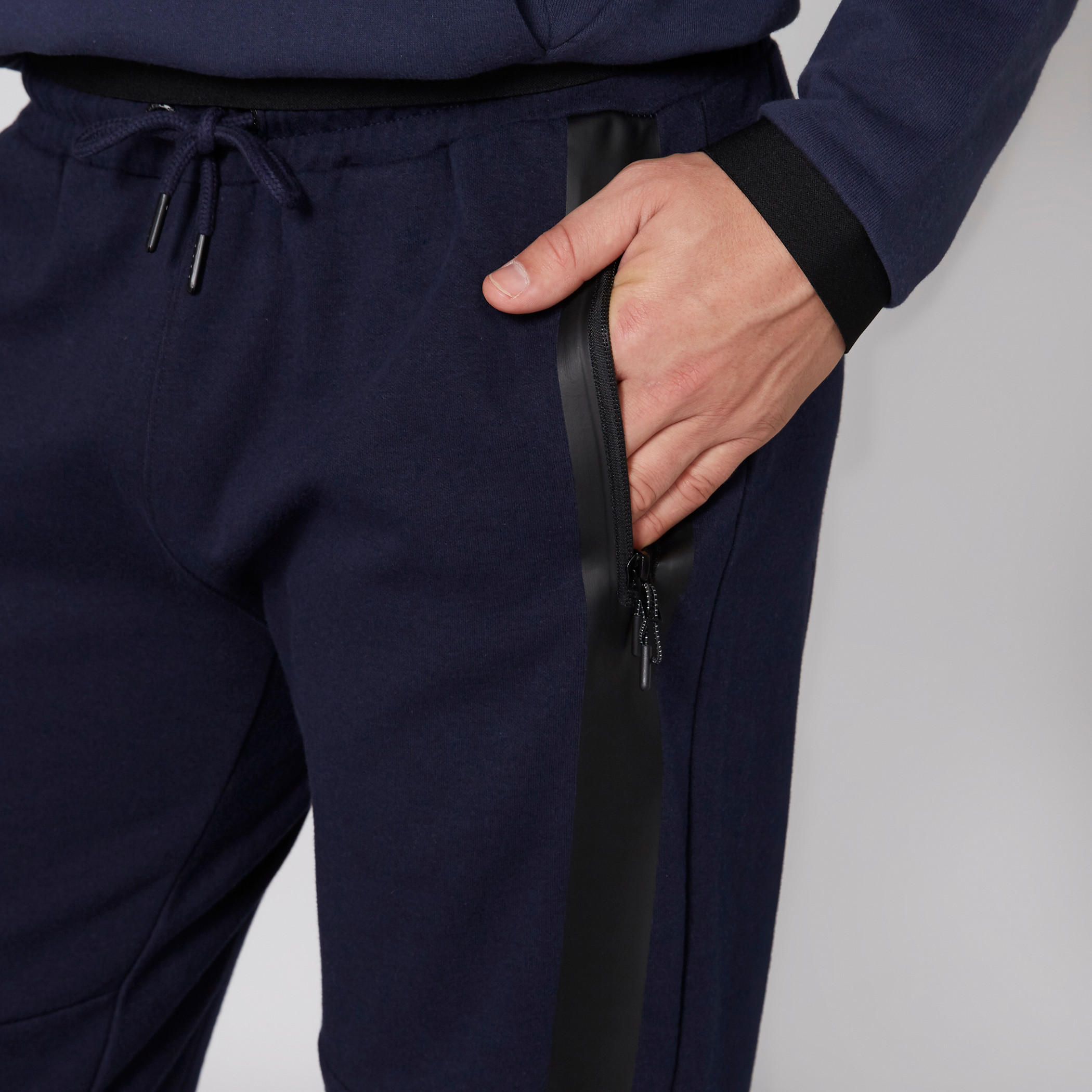 بنطال رياضي طويل بخصر مطّاطي من كابا-men-clothing-sportswearandactivewear-bottoms-image-16