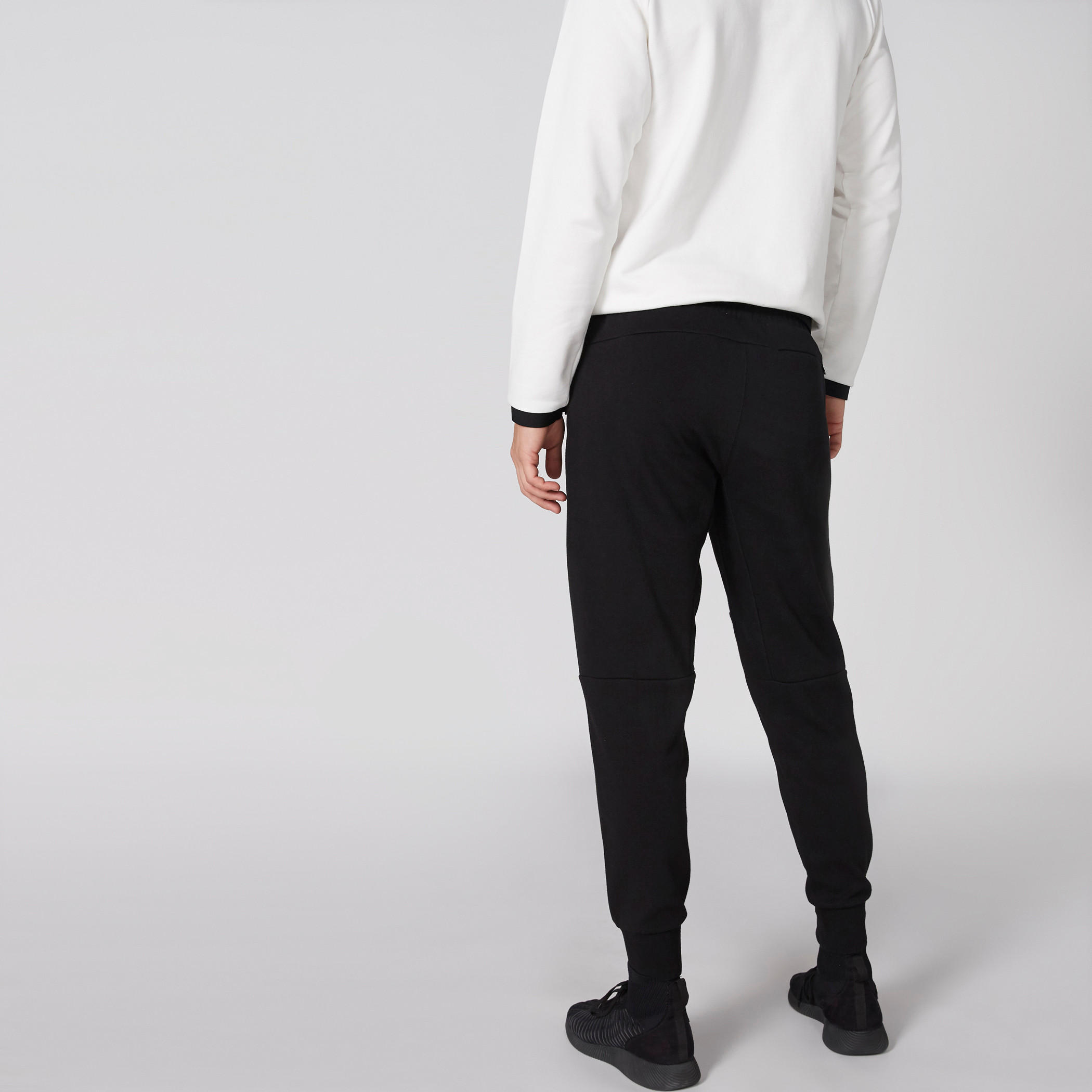 بنطال رياضي طويل بخصر مطّاطي من كابا-men-clothing-sportswearandactivewear-bottoms-image-6