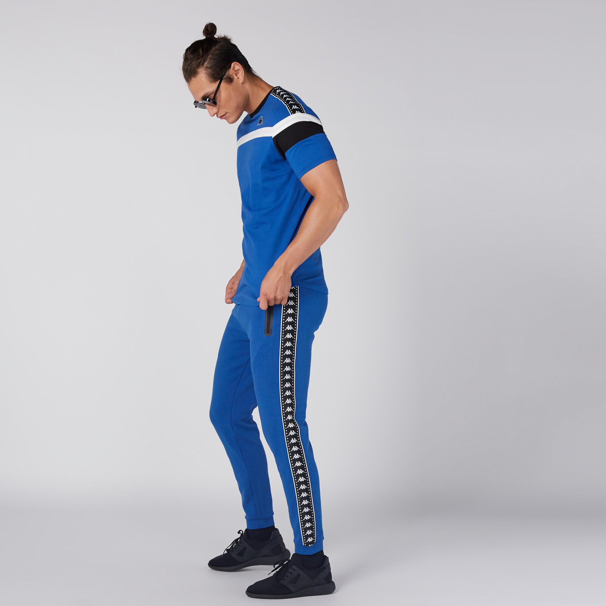 تيشيرت بياقة دائرية وأكمام قصيرة من كابا-men-clothing-sportswearandactivewear-tshirtsandpolos-image-5
