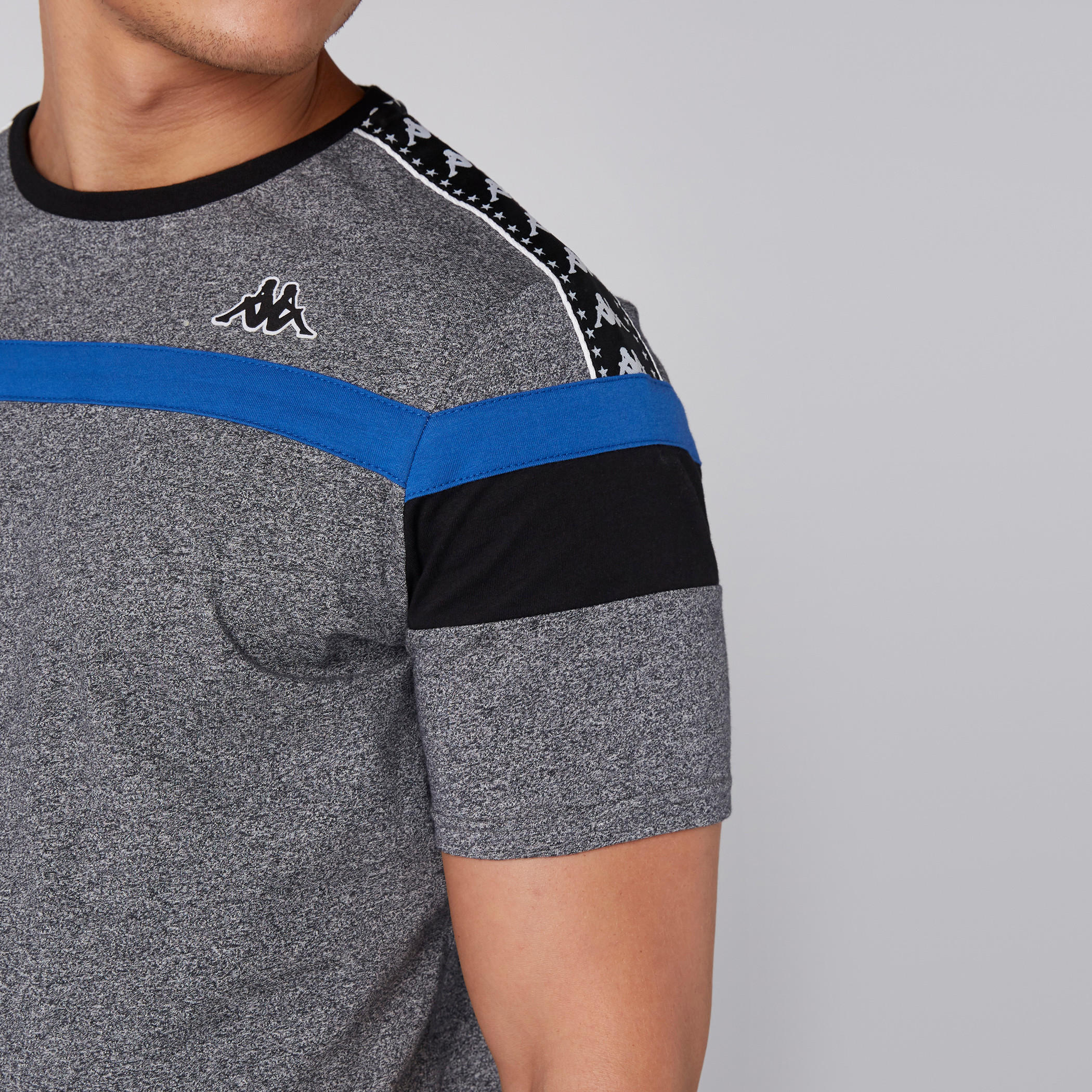 تيشيرت بياقة دائرية وأكمام قصيرة من كابا-men-clothing-sportswearandactivewear-tshirtsandpolos-image-2