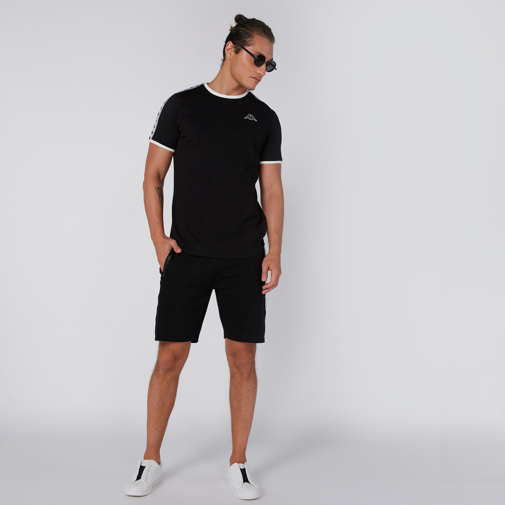 تيشيرت بياقة مستديرة وأكمام قصيرة من كابا-men-clothing-sportswearandactivewear-tshirtsandpolos-image-3