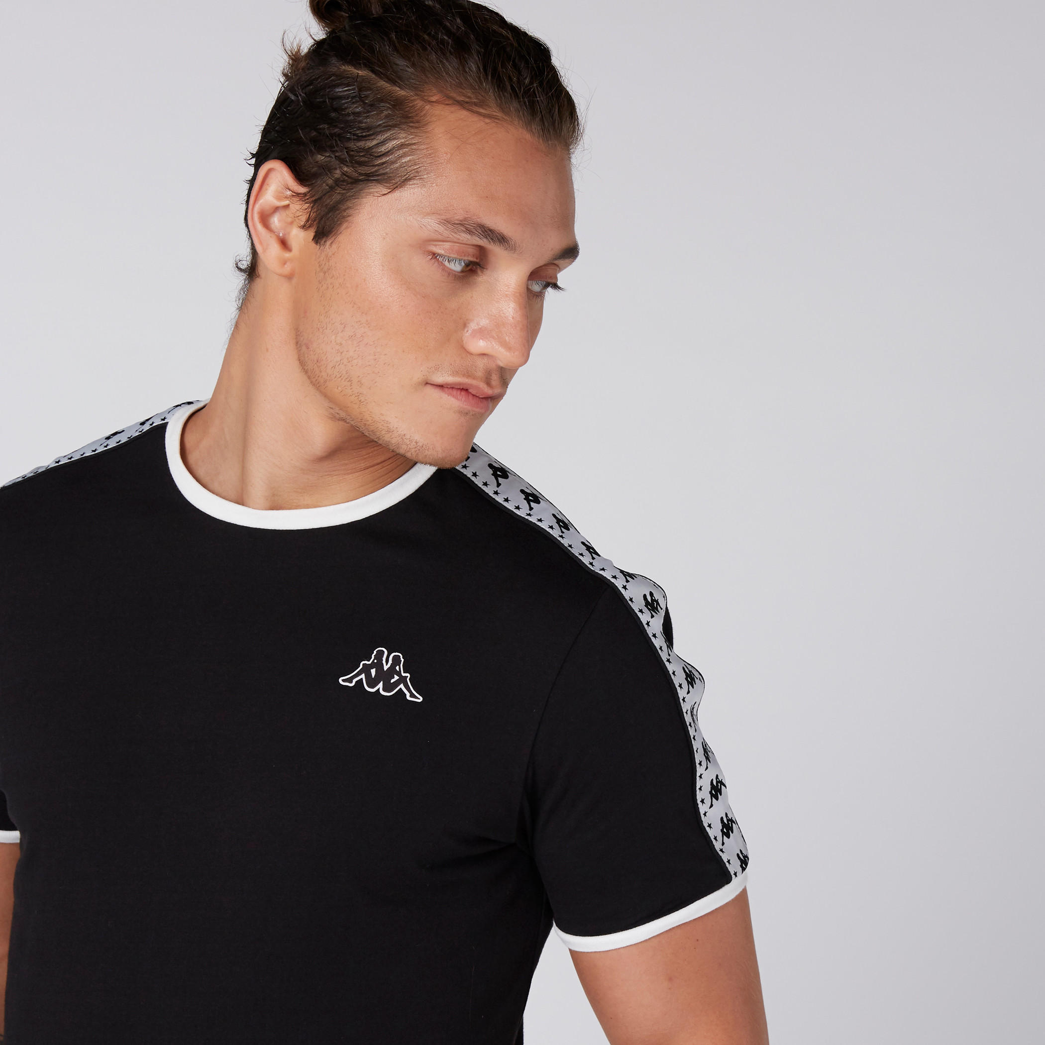 تيشيرت بياقة مستديرة وأكمام قصيرة من كابا-men-clothing-sportswearandactivewear-tshirtsandpolos-image-6