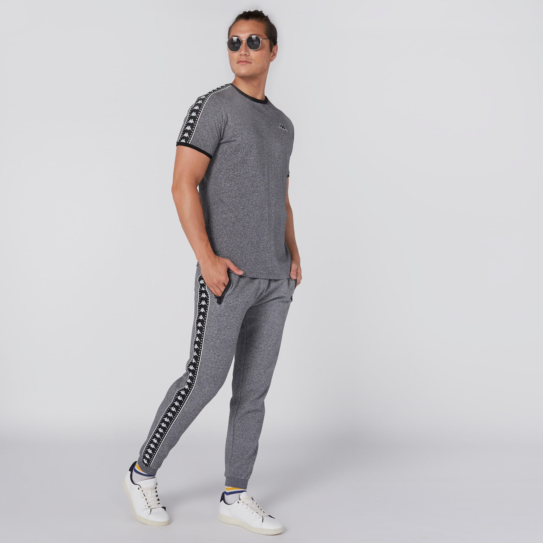 تيشيرت بياقة مستديرة وأكمام قصيرة من كابا-men-clothing-sportswearandactivewear-tshirtsandpolos-image-1