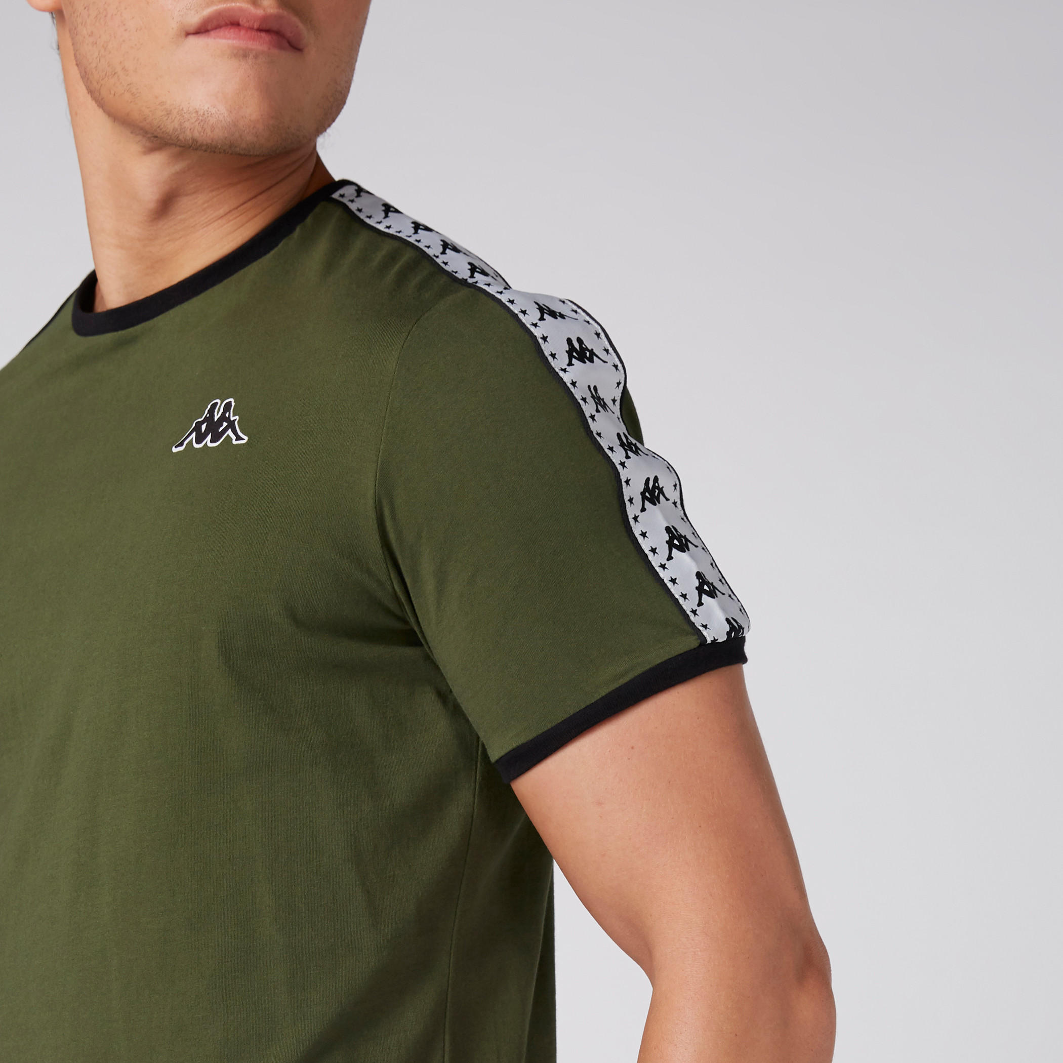 تيشيرت بياقة مستديرة وأكمام قصيرة من كابا-men-clothing-sportswearandactivewear-tshirtsandpolos-image-4
