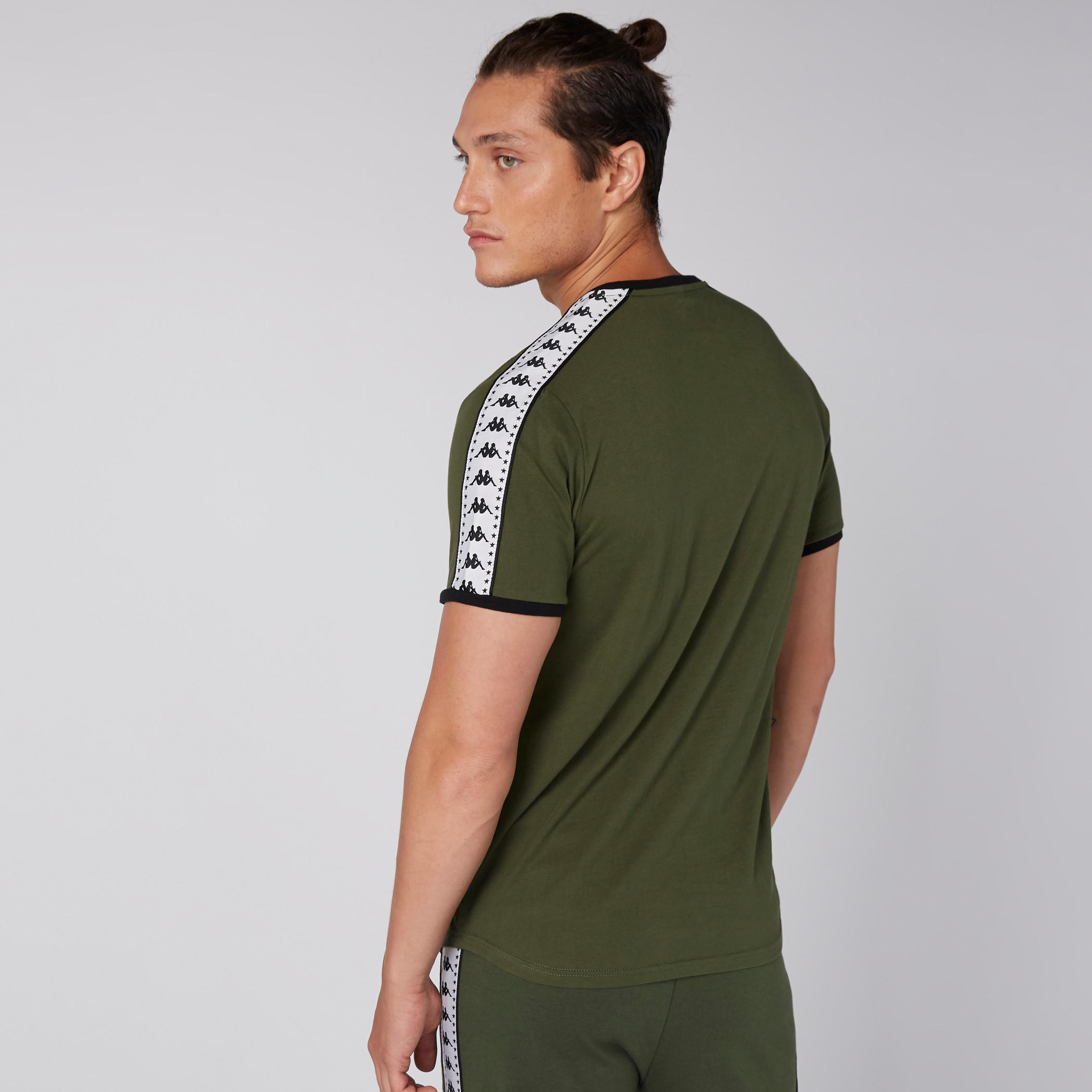 تيشيرت بياقة مستديرة وأكمام قصيرة من كابا-men-clothing-sportswearandactivewear-tshirtsandpolos-image-5