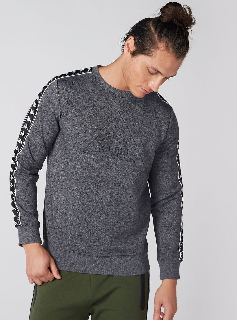 سويت شيرت منقوش بأكمام طويلة من كابا-men-winterwear-hoodiesandsweatshirts-image-1