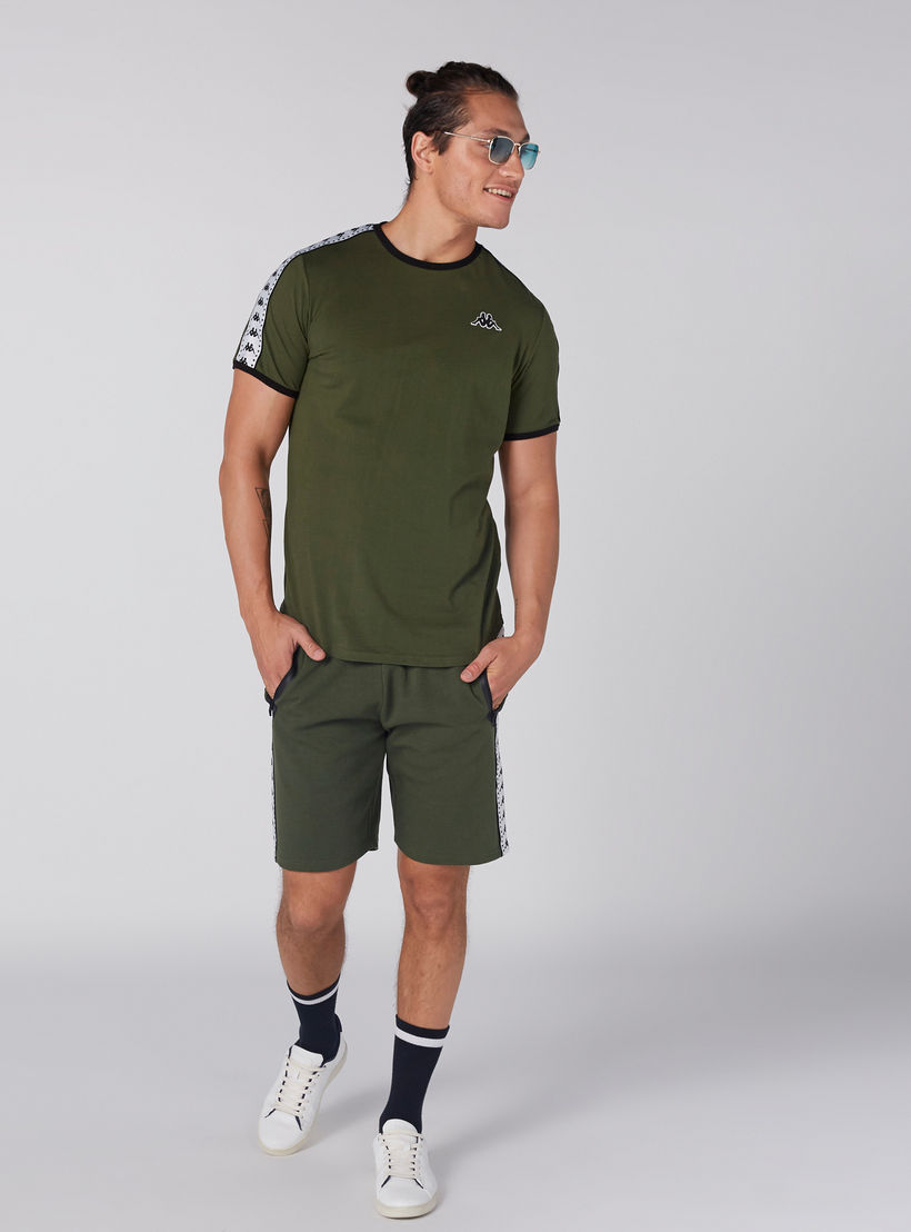 شورت بخصر مطّاطي وجيوب من كابا-men-clothing-bottoms-shorts-image-2