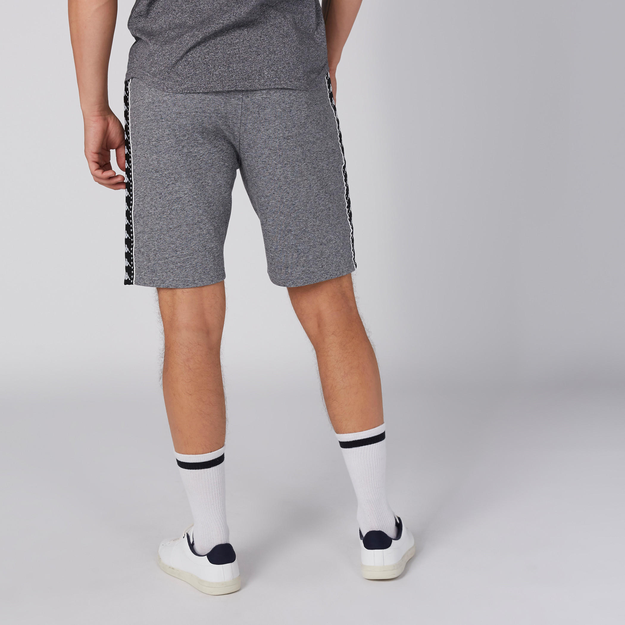 شورت بخصر مطّاطي وجيوب من كابا-men-clothing-bottoms-shorts-image-2