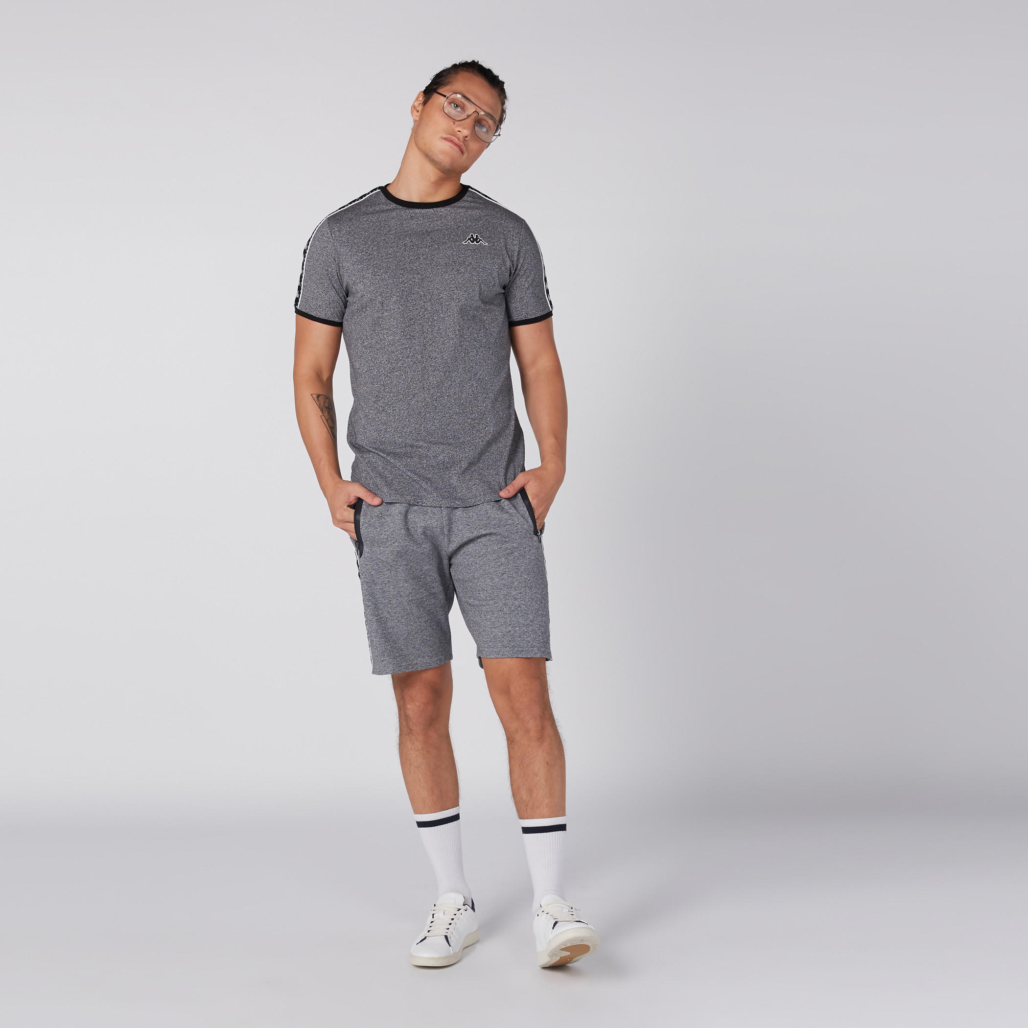 شورت بخصر مطّاطي وجيوب من كابا-men-clothing-bottoms-shorts-image-5
