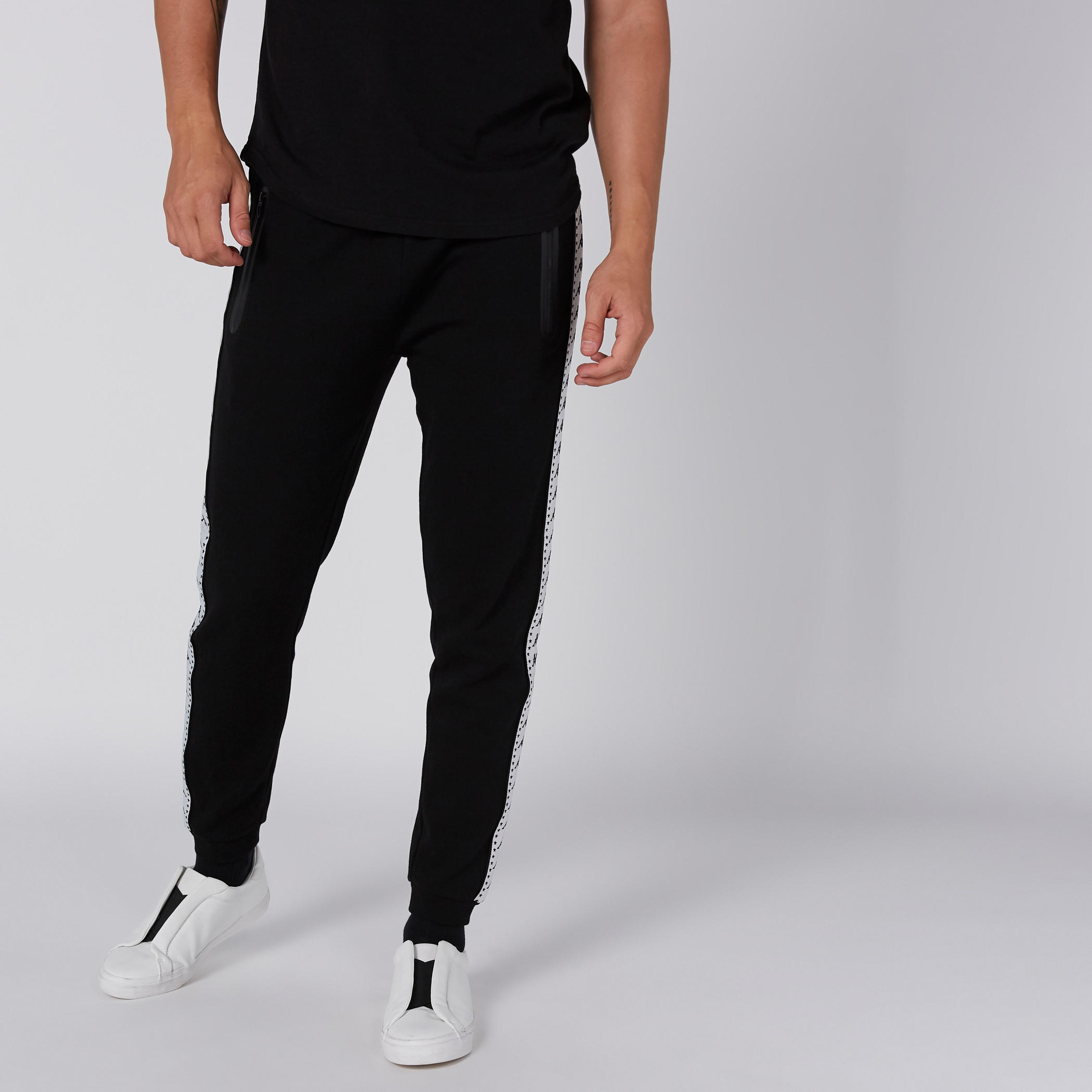 بنطال رياضي طويل بجيوب من كابا-men-clothing-sportswearandactivewear-bottoms-image-2