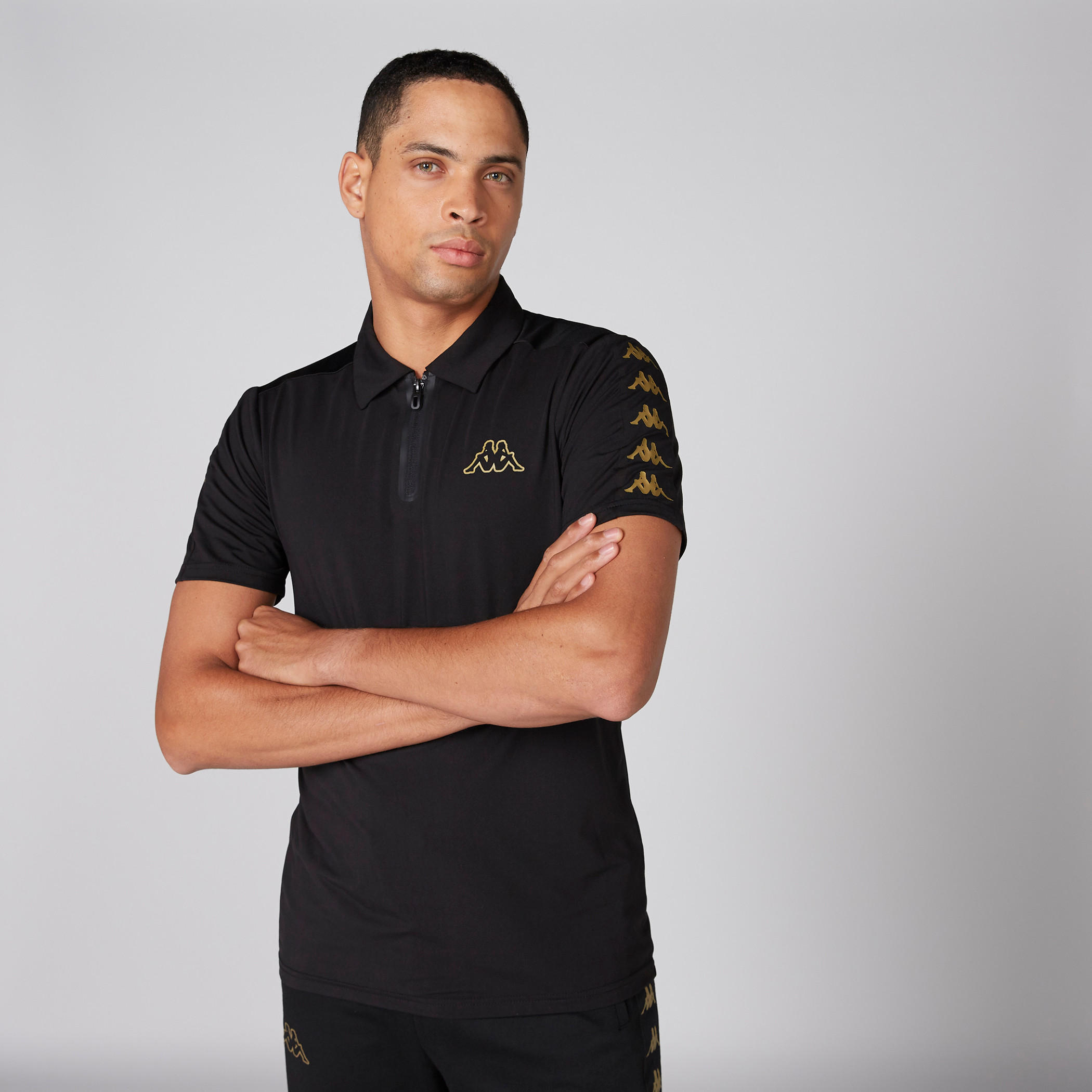 تيشيرت بياقة بولو وأكمام قصيرة وطبعات من كابا-men-clothing-sportswearandactivewear-tshirtsandpolos-image-1