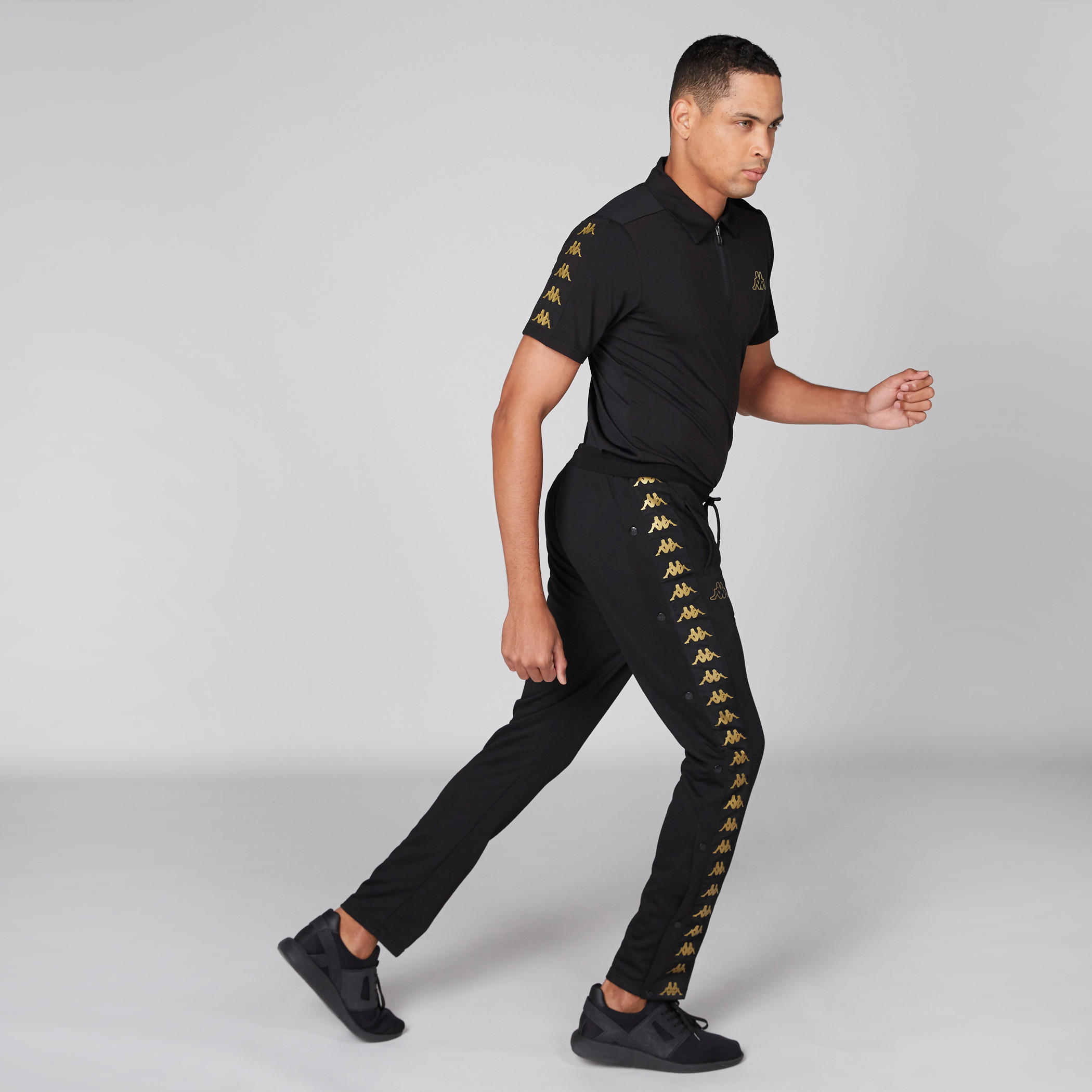 بنطال رياضي طويل بخصر مطاطي من كابا-men-clothing-sportswearandactivewear-bottoms-image-1