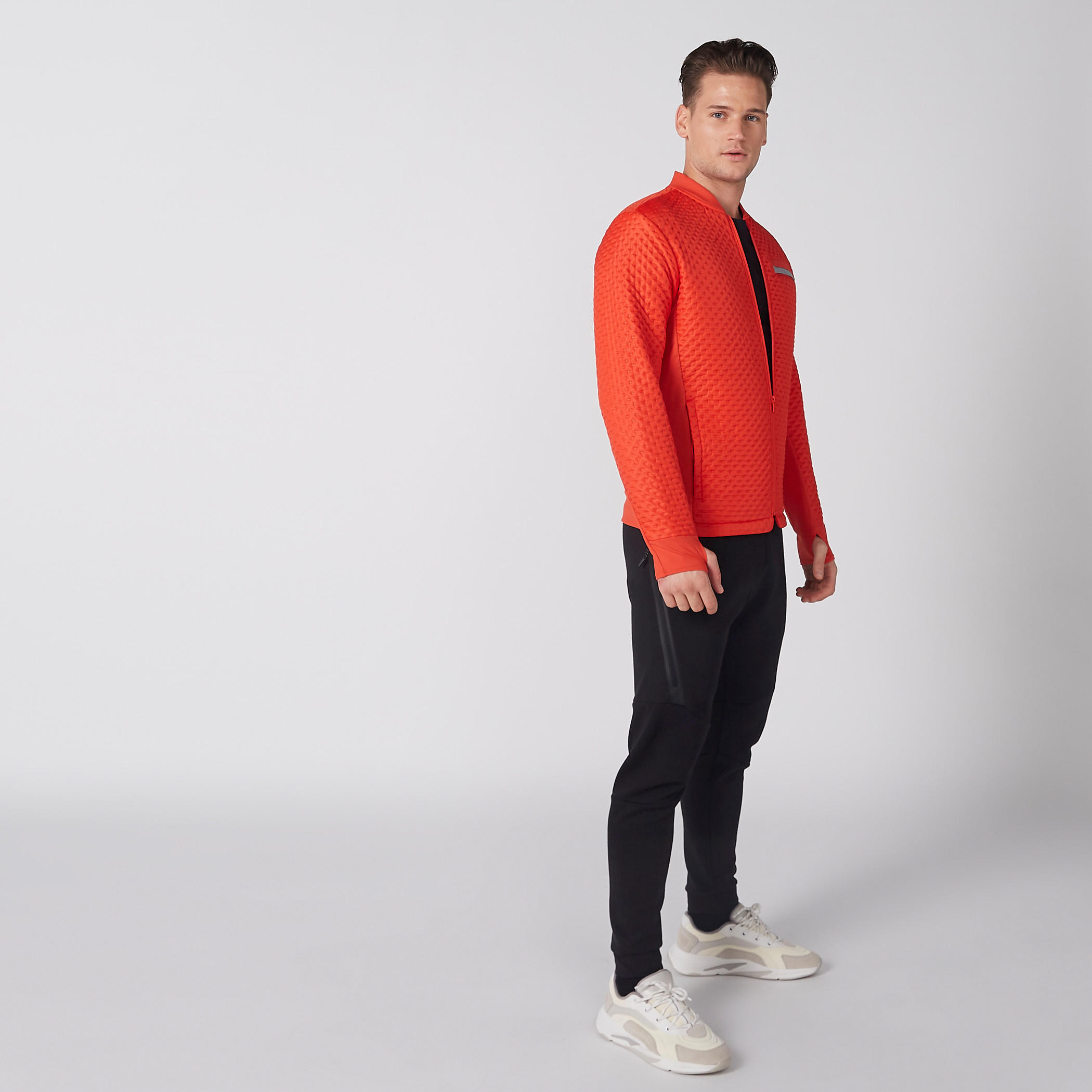 جاكيت بأكمام طويلة وفتحة إبهام من كابا-men-clothing-jacketsandblazers-jackets-image-2