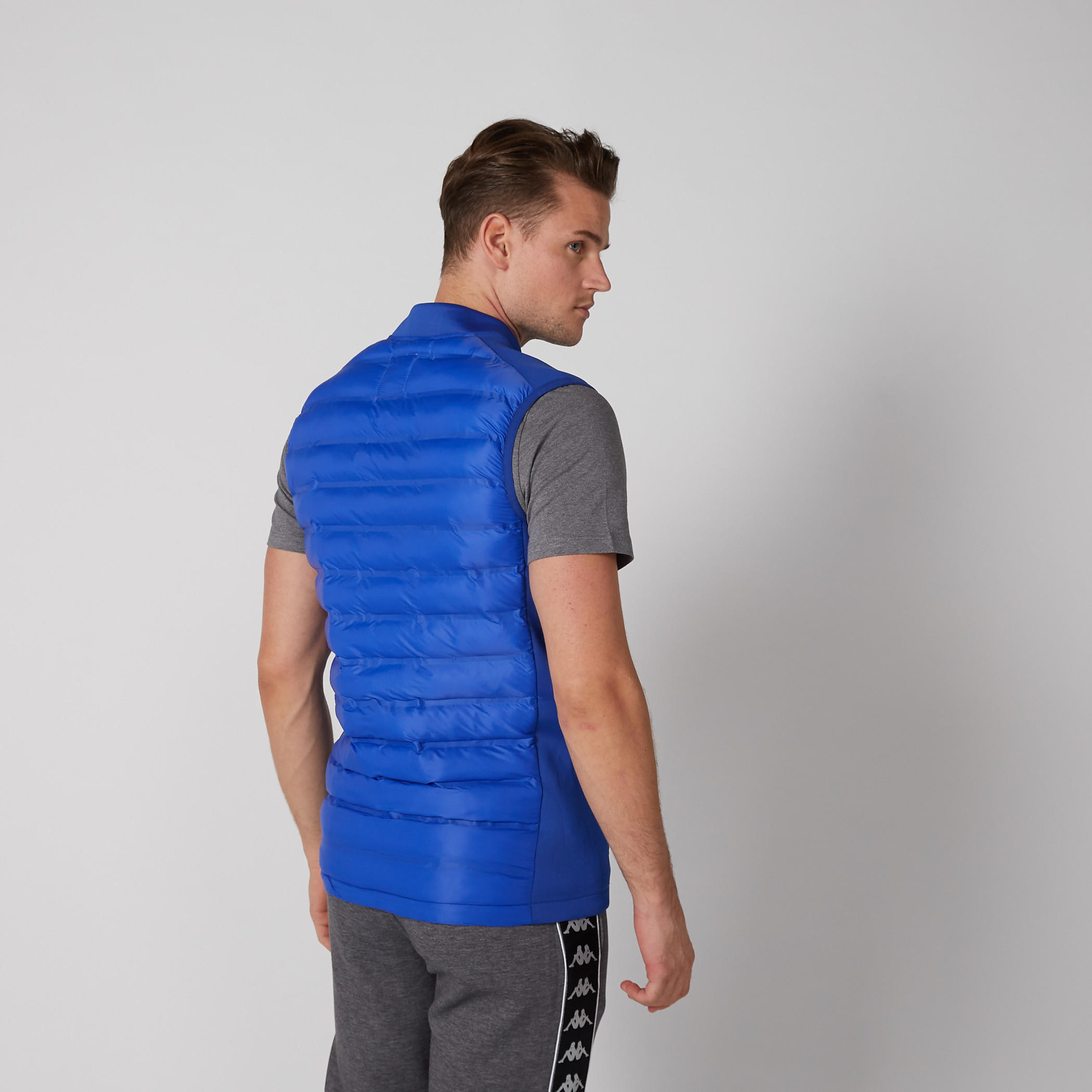 جاكيت جيليه بسحّاب إغلاق وجيوب كانجارو من كابا-men-clothing-jacketsandblazers-jackets-image-3