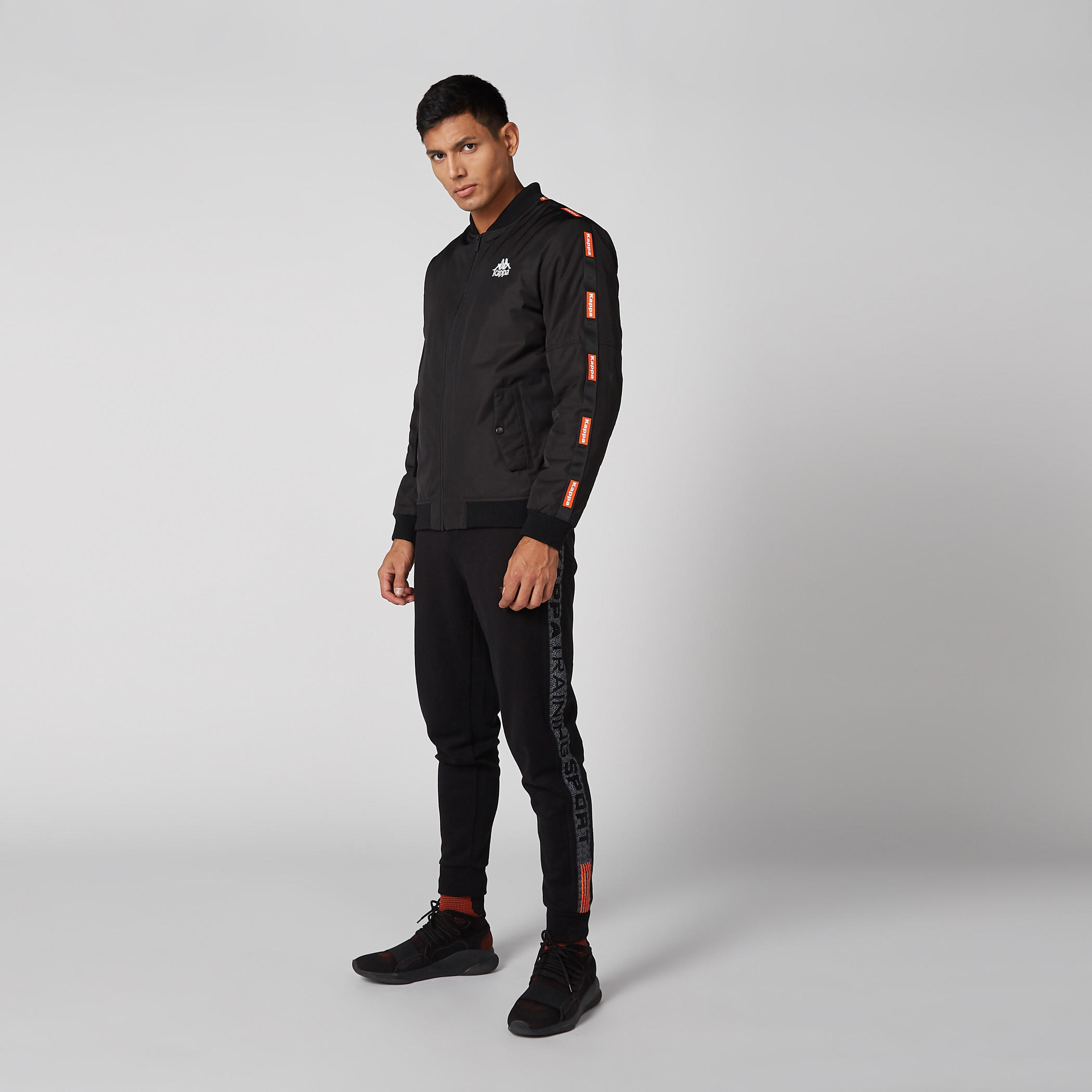 جاكيت بأكمام طويلة وسحّاب إغلاق من كابا-men-clothing-jacketsandblazers-jackets-image-3