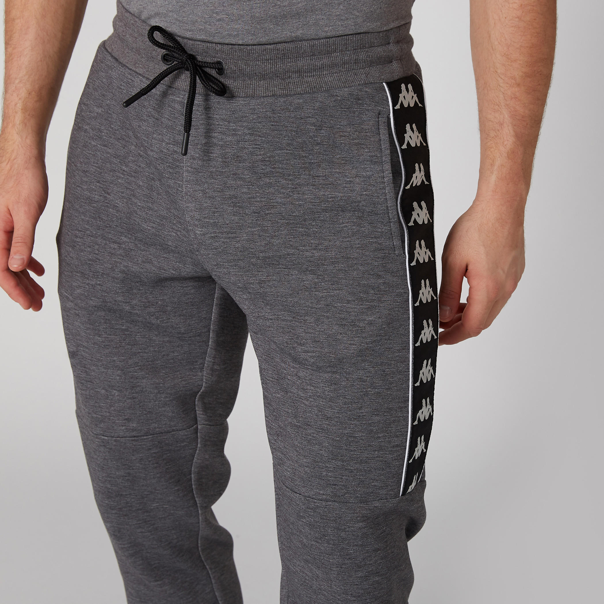 بنطال رياضي برباط وجيوب من كابا-men-clothing-bottoms-joggers-image-3