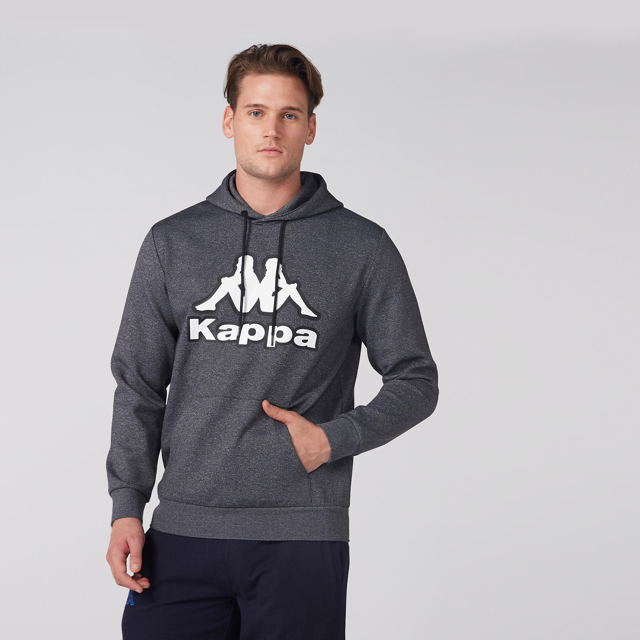 سويت شيرت بقبعة وأكمام طويلة وطبعات من كابا-men-winterwear-hoodiesandsweatshirts-image-1