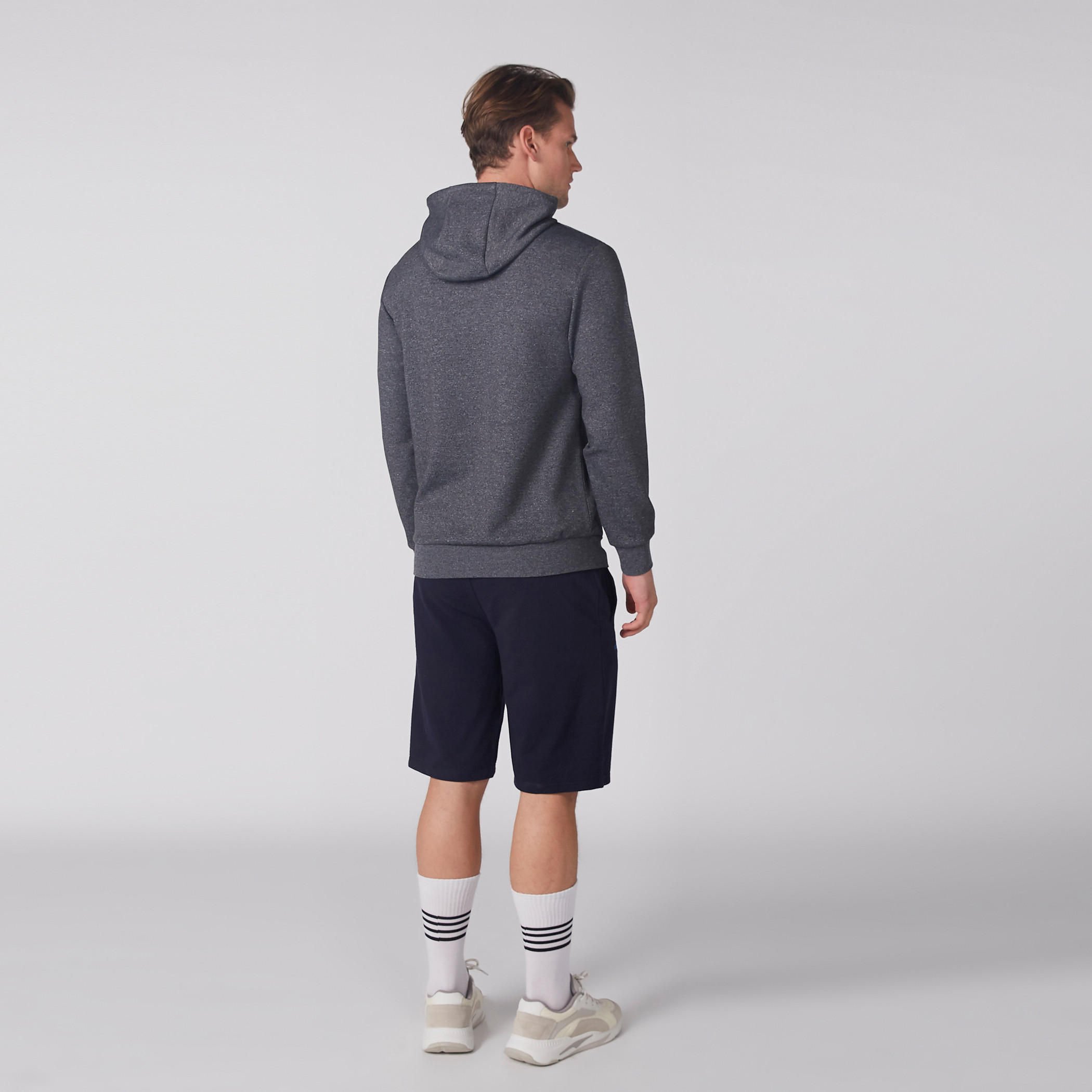 سويت شيرت بقبعة وأكمام طويلة وطبعات من كابا-men-winterwear-hoodiesandsweatshirts-image-6