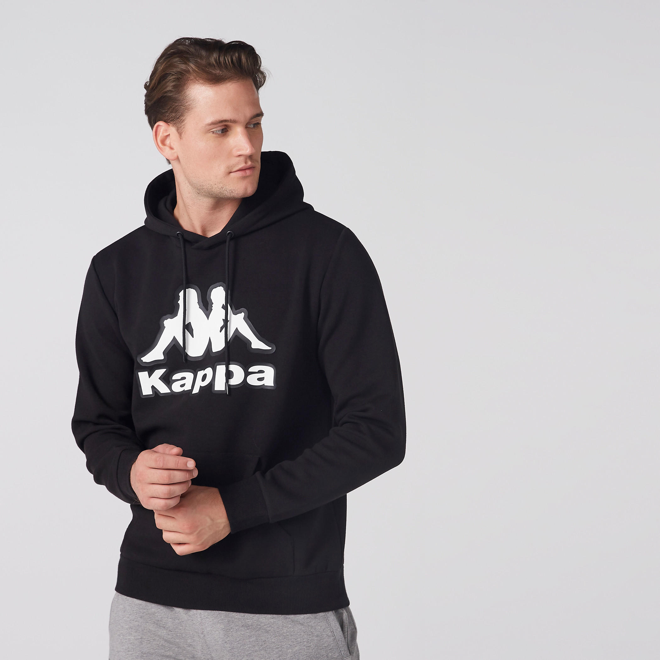 سويت شيرت بقبعة وأكمام طويلة وطبعات من كابا-men-winterwear-hoodiesandsweatshirts-image-2
