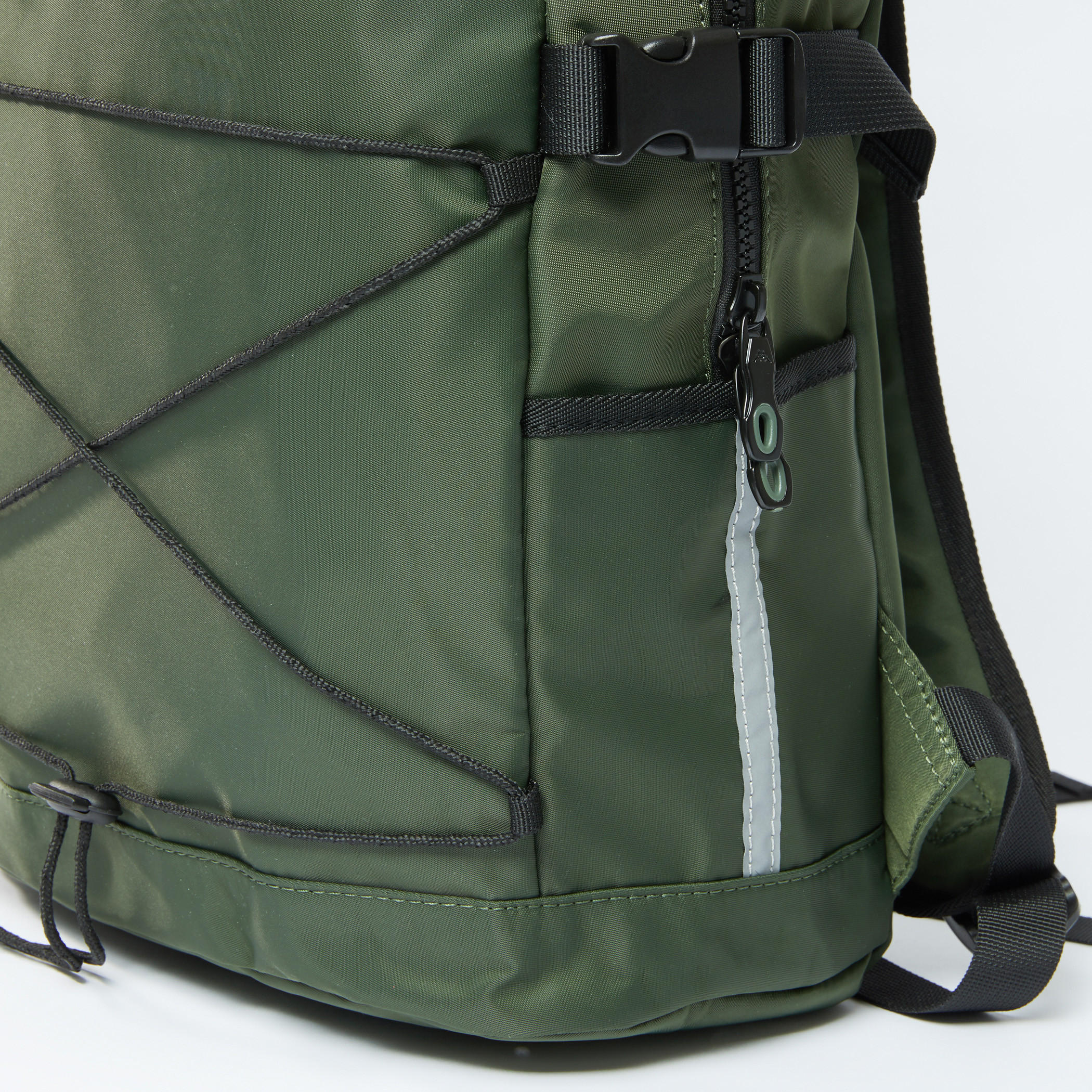 حقيبة ظهر بسحّاب إغلاق وحمّالات كتف قابلة للتعديل من كابا-men-bags-image-4