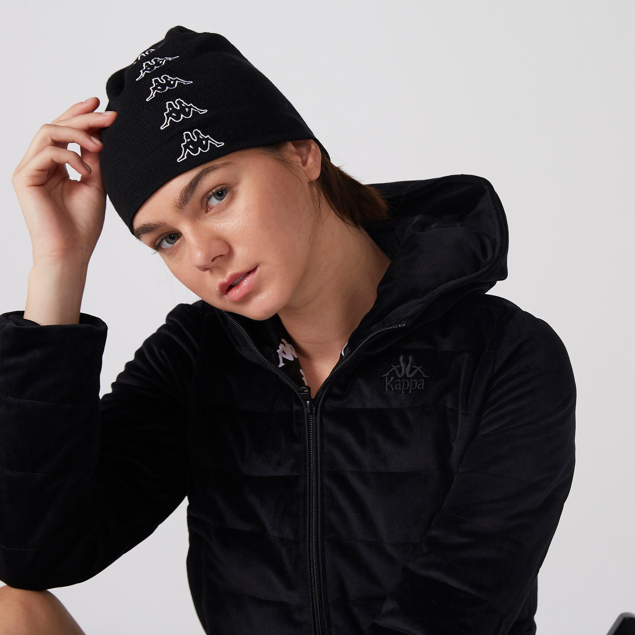 قبعة بيني من كابا-women-clothingaccessories-capsandhats-image-2