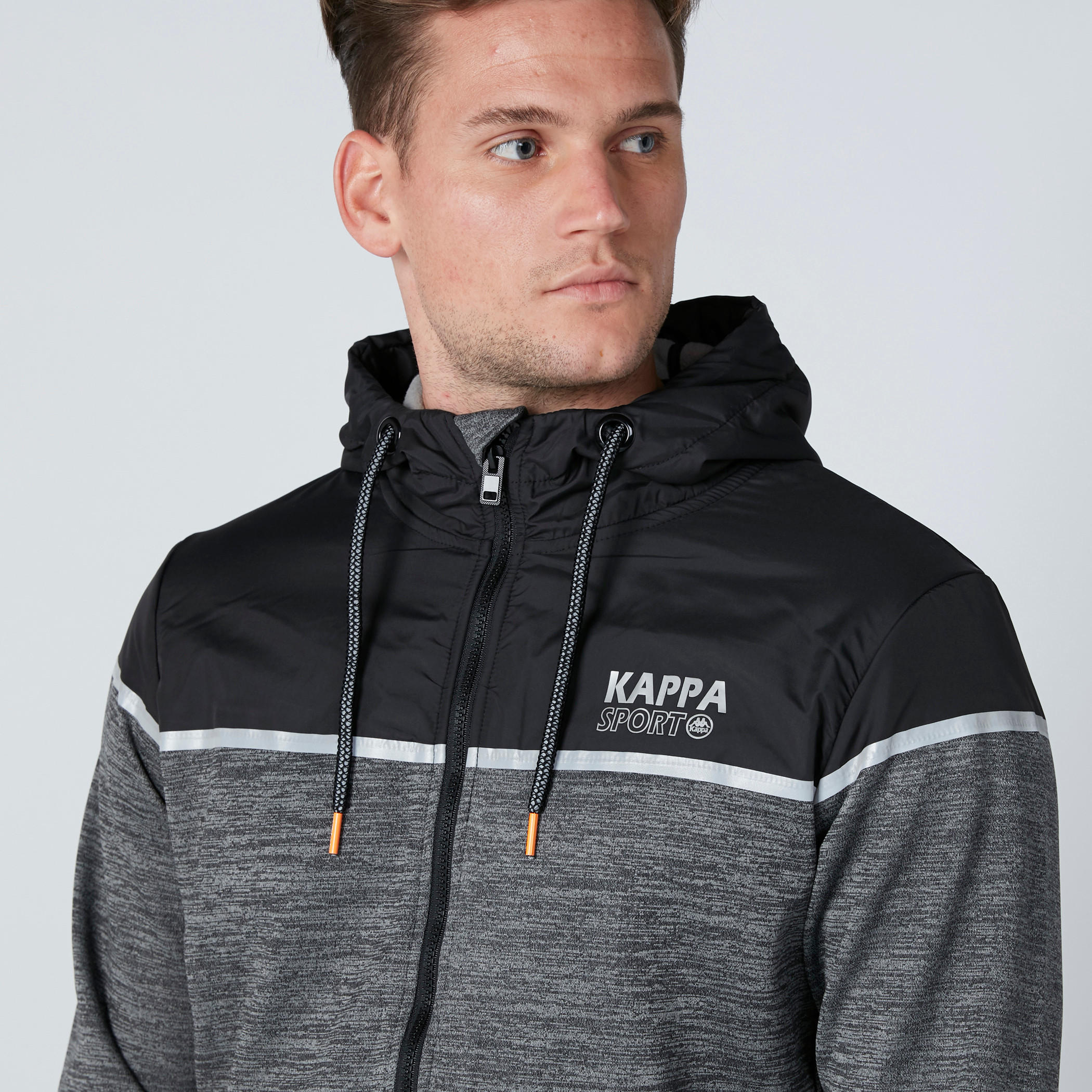 جاكيت بقبّعة بأكمام طويلة وجيوب من كابا-men-winterwear-hoodiesandsweatshirts-image-3