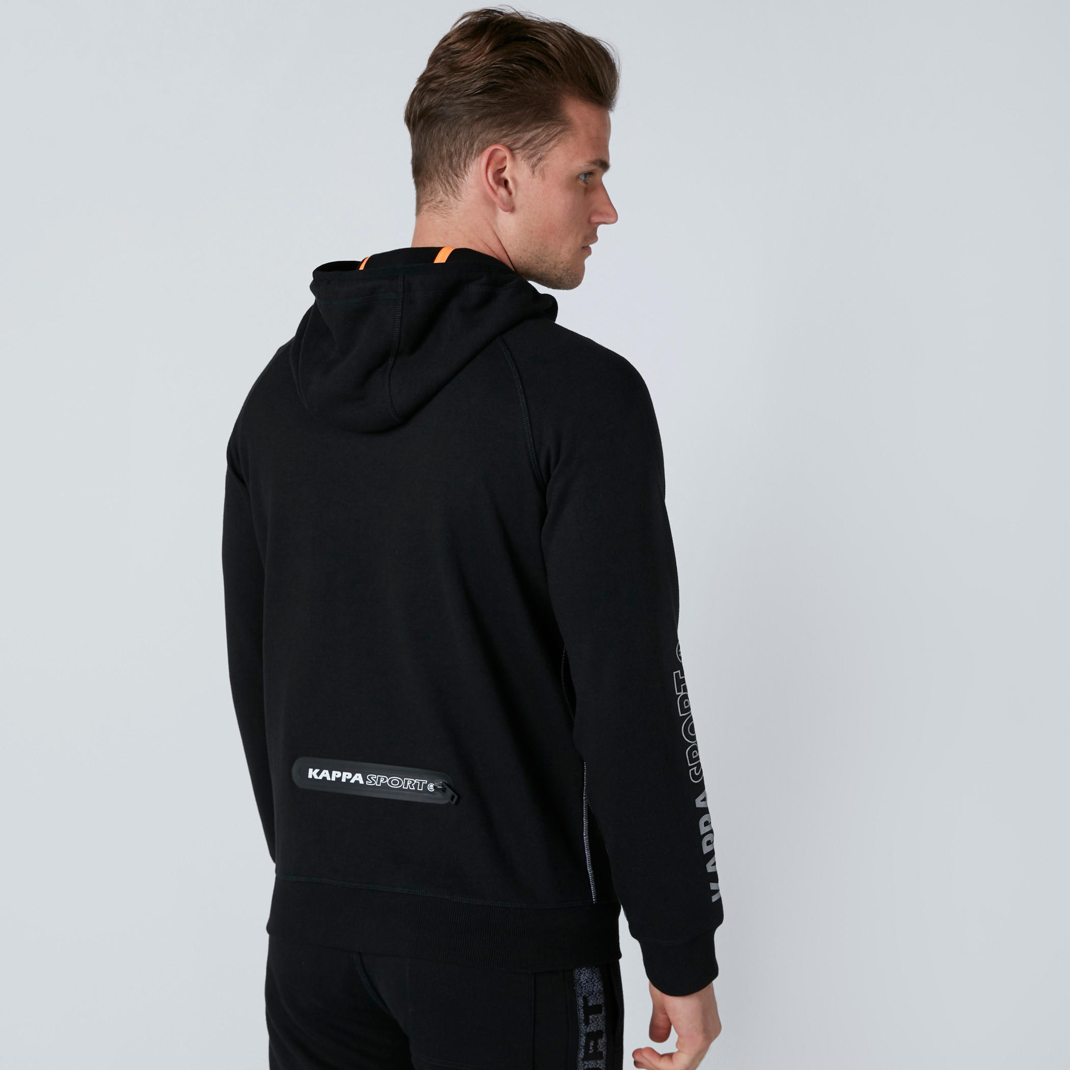 جاكيت بطبعات وأكمام طويلة وجيوب من كابا-men-winterwear-hoodiesandsweatshirts-image-2