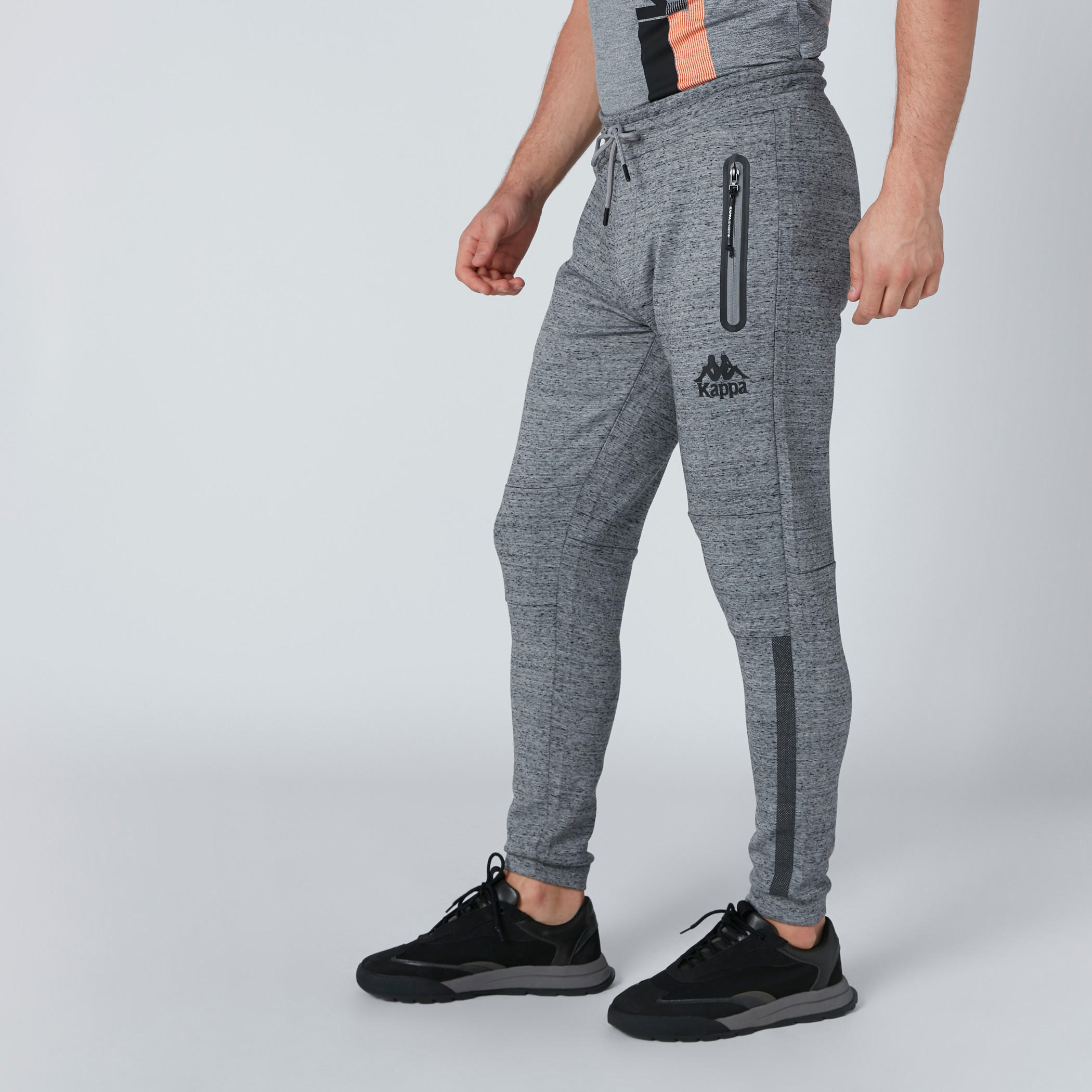 بنطال رياضي برباط وجيوب من كابا-men-clothing-sportswearandactivewear-bottoms-image-1