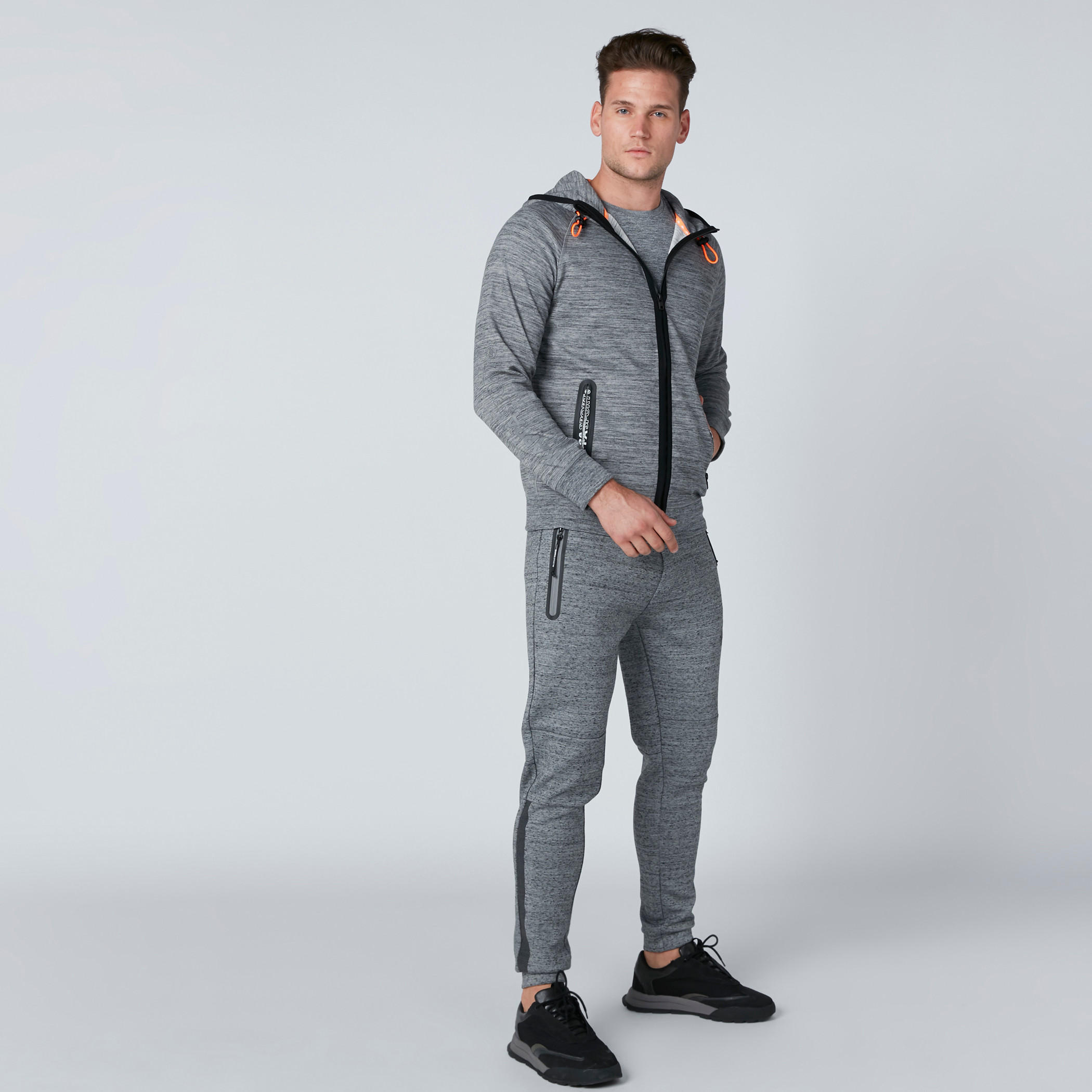بنطال رياضي برباط وجيوب من كابا-men-clothing-sportswearandactivewear-bottoms-image-3
