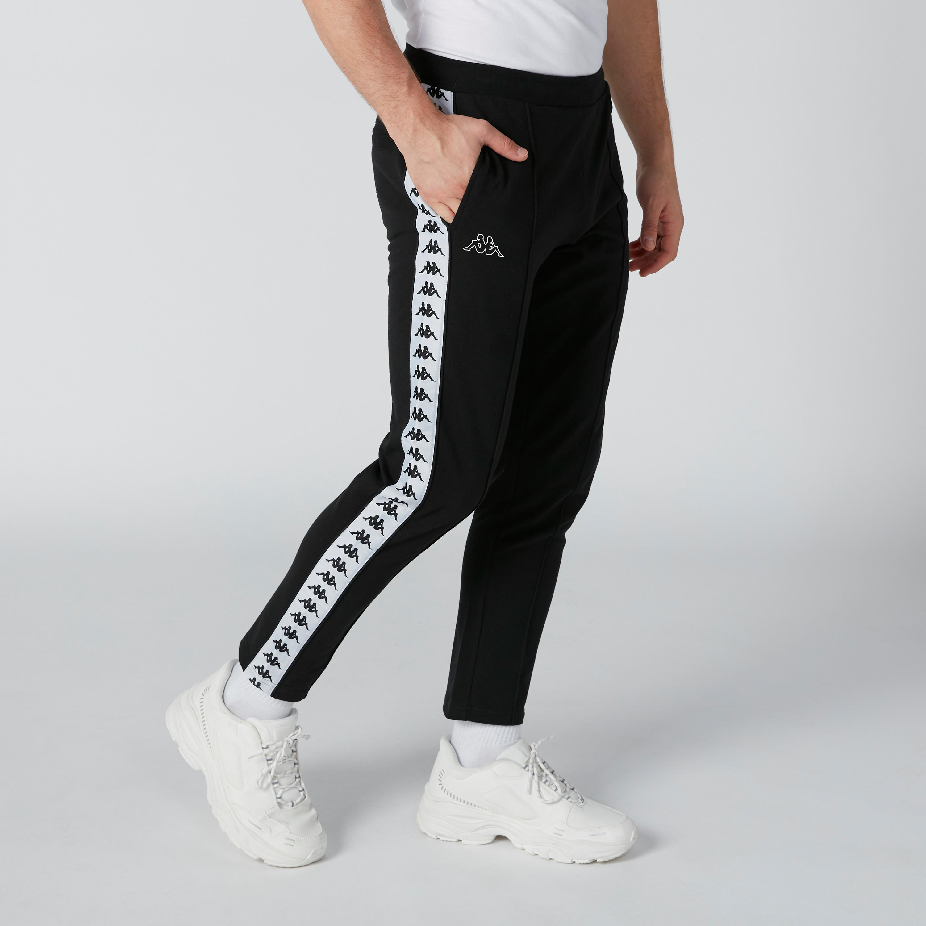 بنطال بجيوب وشريطة من كابا-men-clothing-sportswearandactivewear-bottoms-image-1