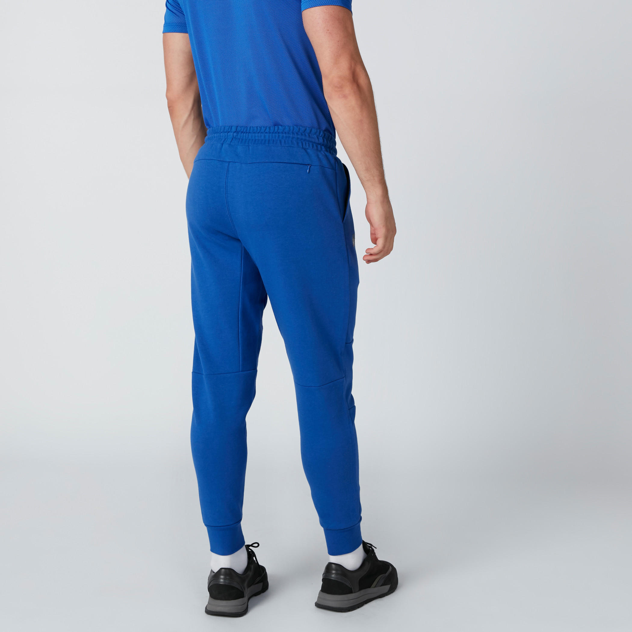 بنطال رياضي بخصر متوسط وجيوب بسحّاب من كابا-men-clothing-sportswearandactivewear-bottoms-image-2