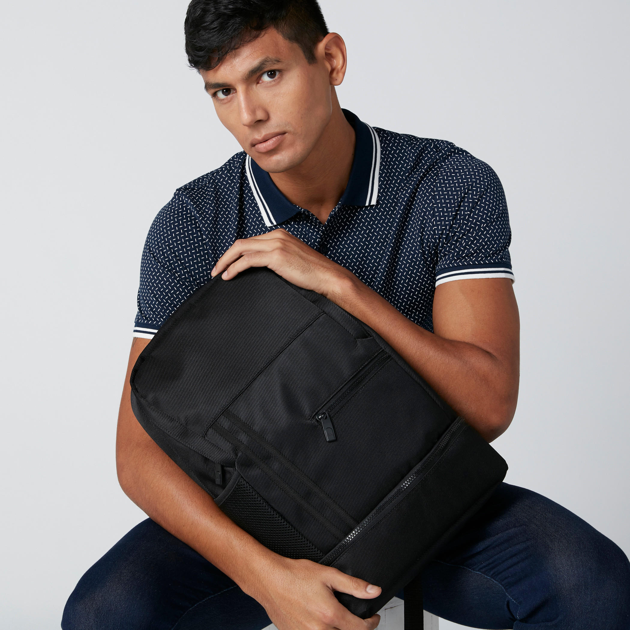 حقيبة ظهر بسحّاب إغلاق من كابا-men-bags-image-4