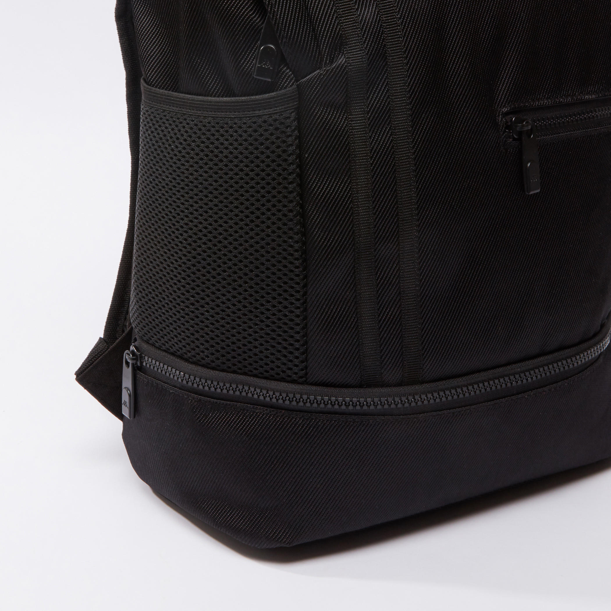 حقيبة ظهر بسحّاب إغلاق من كابا-men-bags-image-2