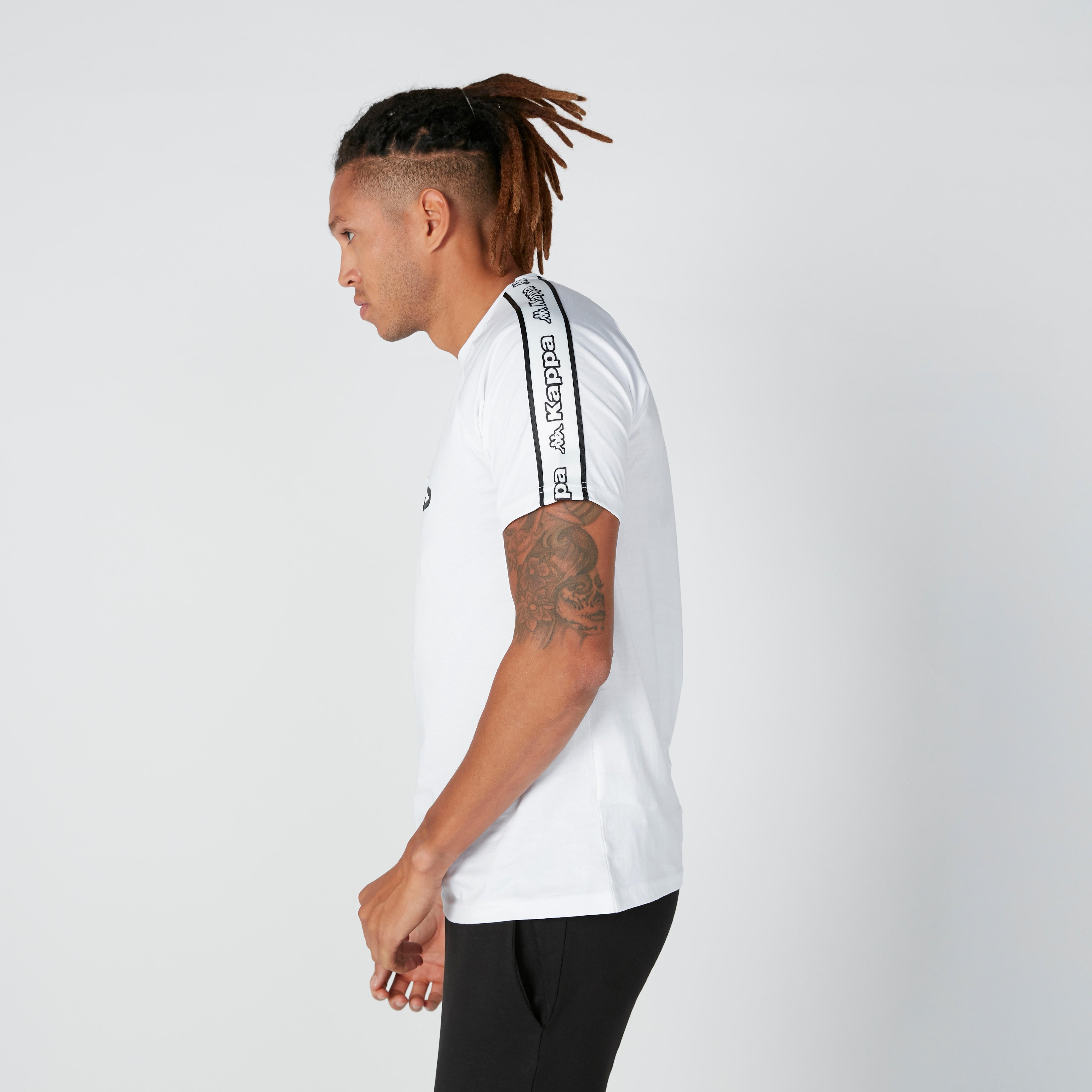 تيشيرت بأكمام مغايرة وطبعات من كابا-men-clothing-sportswearandactivewear-tshirtsandpolos-image-4