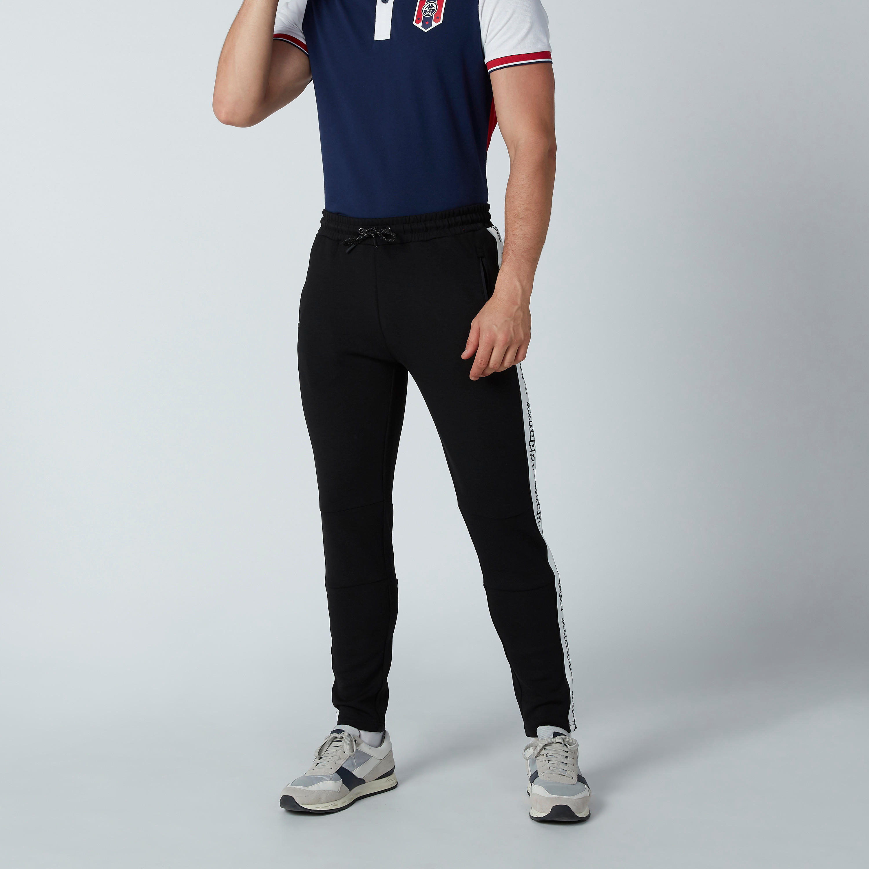 شورت برباط وشريطة من كابا-men-clothing-bottoms-trousersandchinos-trousers-image-1