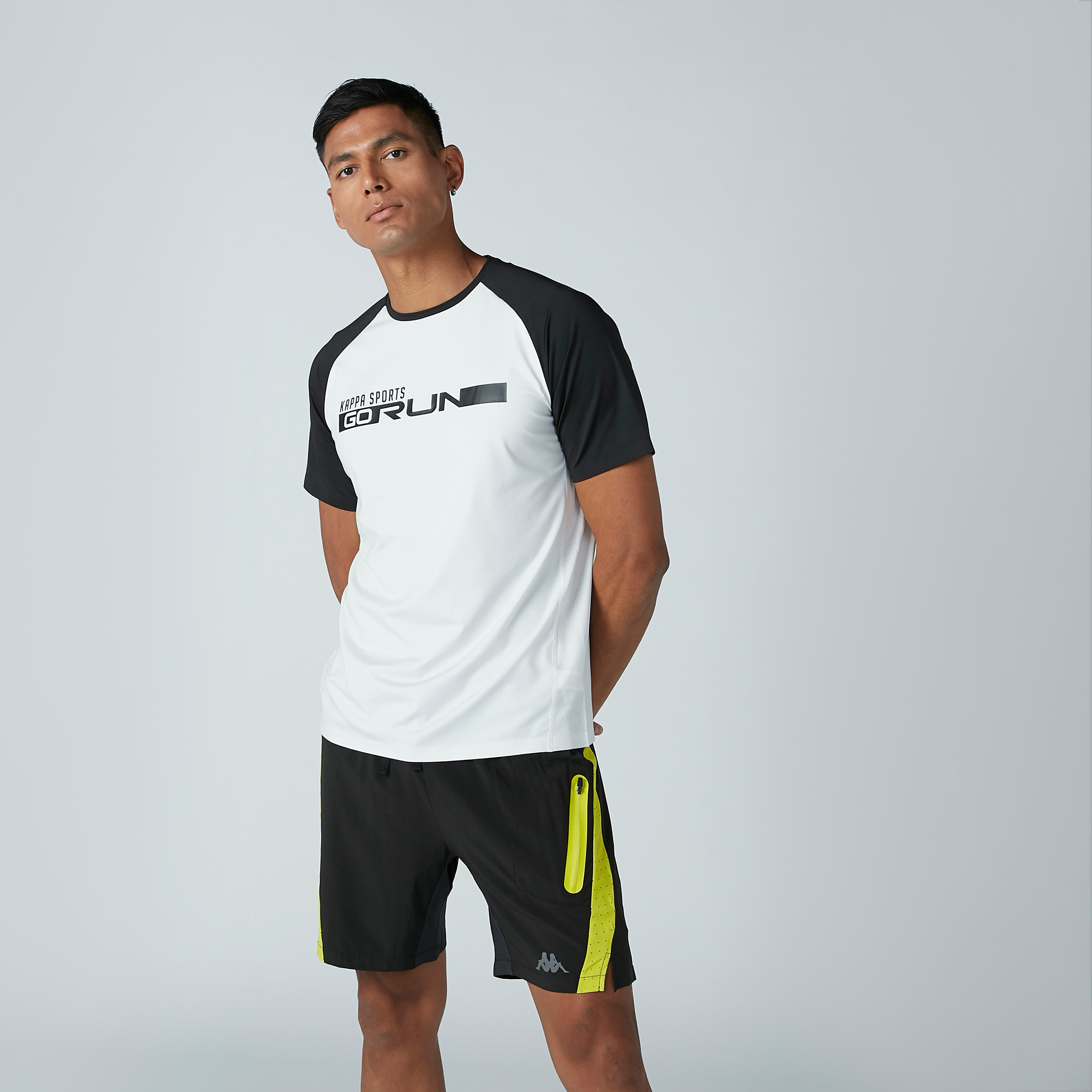 تيشيرت بأكمام مغايرة وطبعات من كابا-men-clothing-tshirtsandpolos-tshirts-image-1