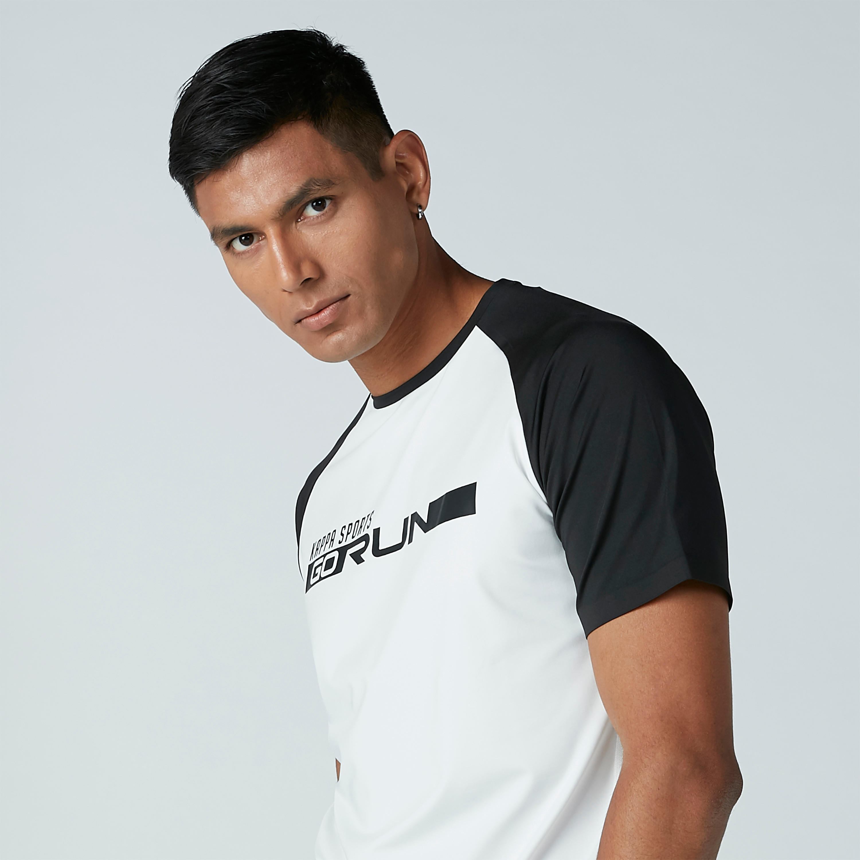 تيشيرت بأكمام مغايرة وطبعات من كابا-men-clothing-tshirtsandpolos-tshirts-image-3