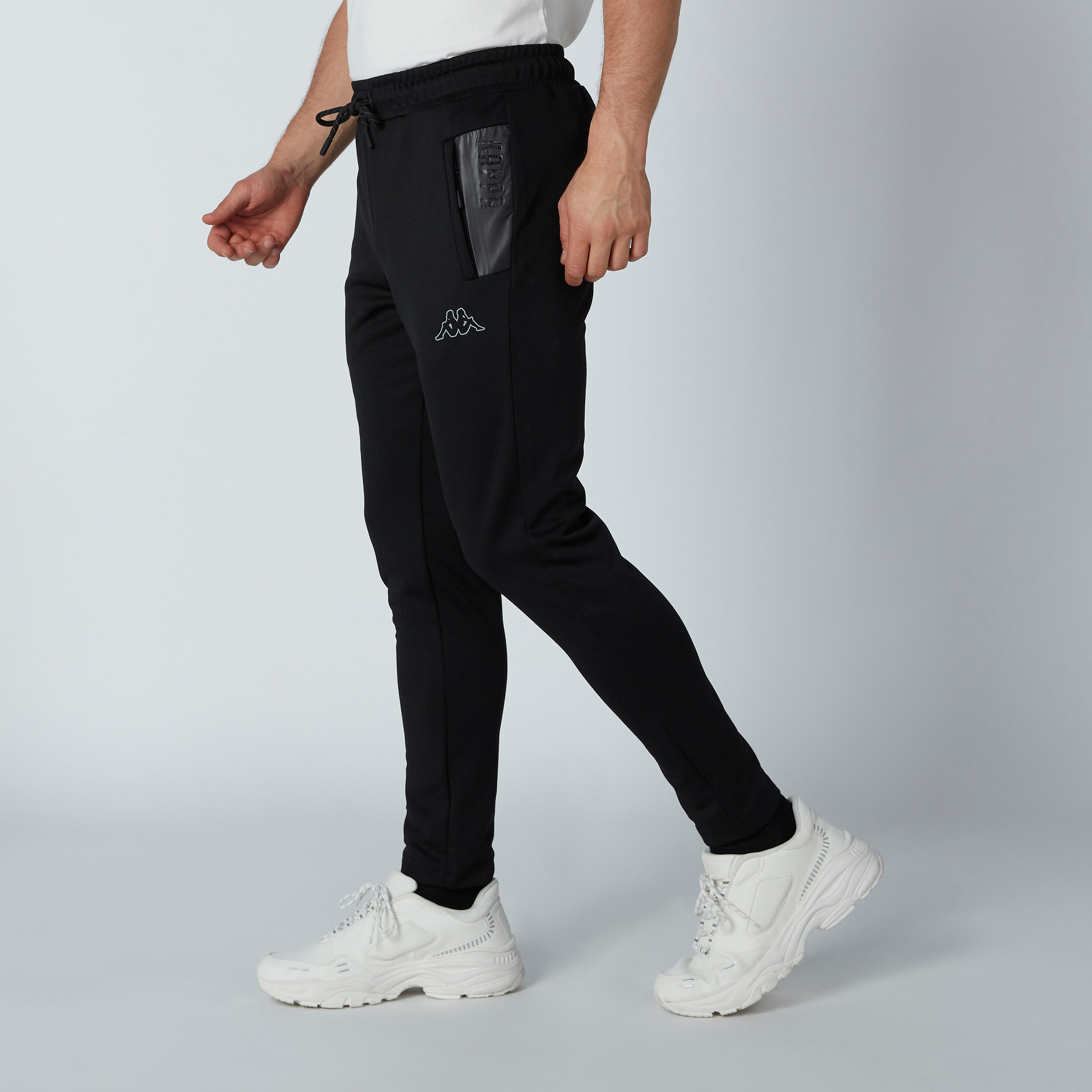 بنطال رياضي برباط وجيوب من كابا-men-clothing-sportswearandactivewear-bottoms-image-4