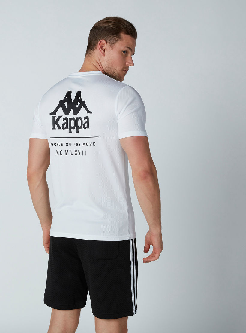 تيشيرت بياقة مستديرة وأكمام قصيرة وطبعات من كابا-men-clothing-tshirtsandpolos-tshirts-image-3