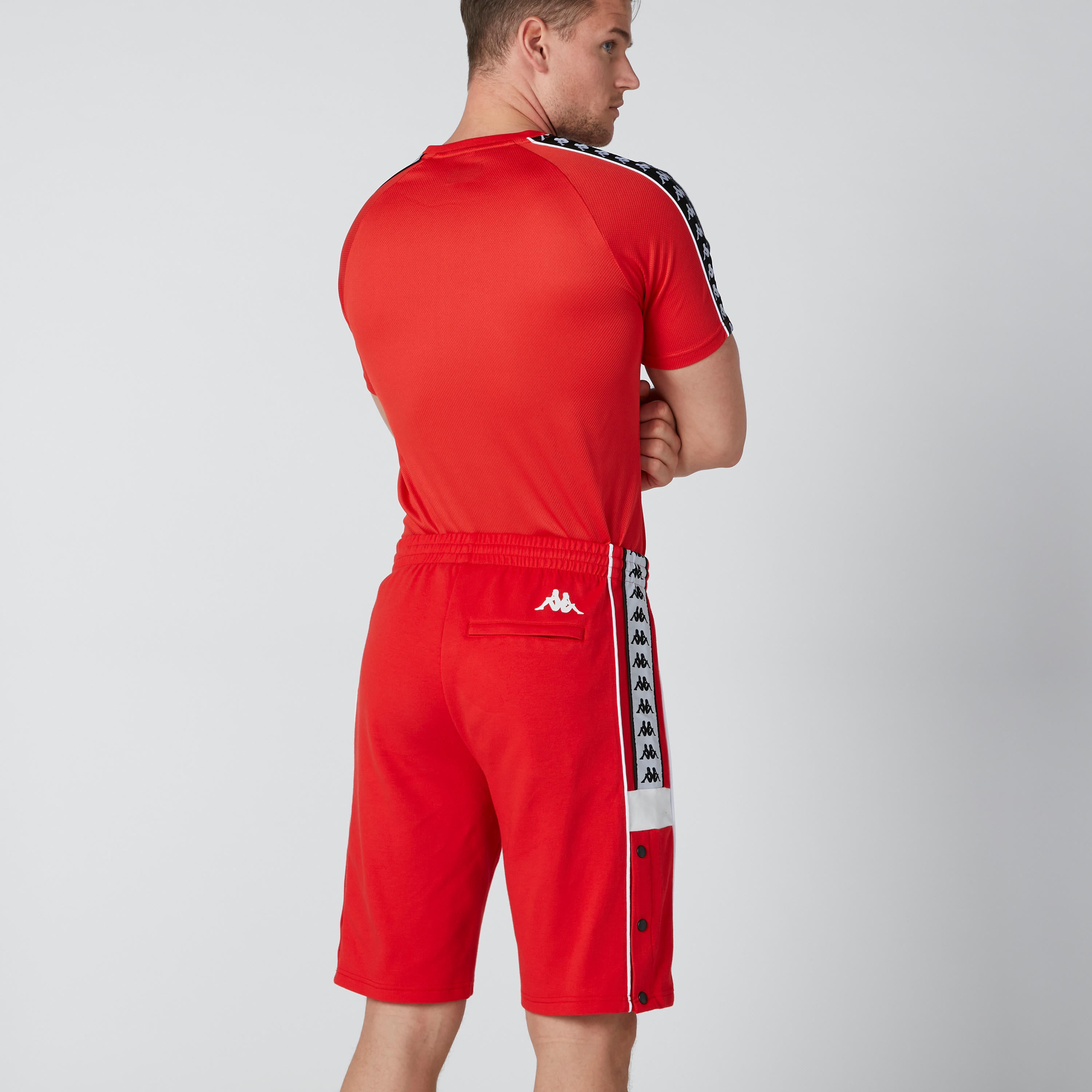 شورت بأزرار وشريطة من كابا-men-clothing-sportswearandactivewear-bottoms-image-2