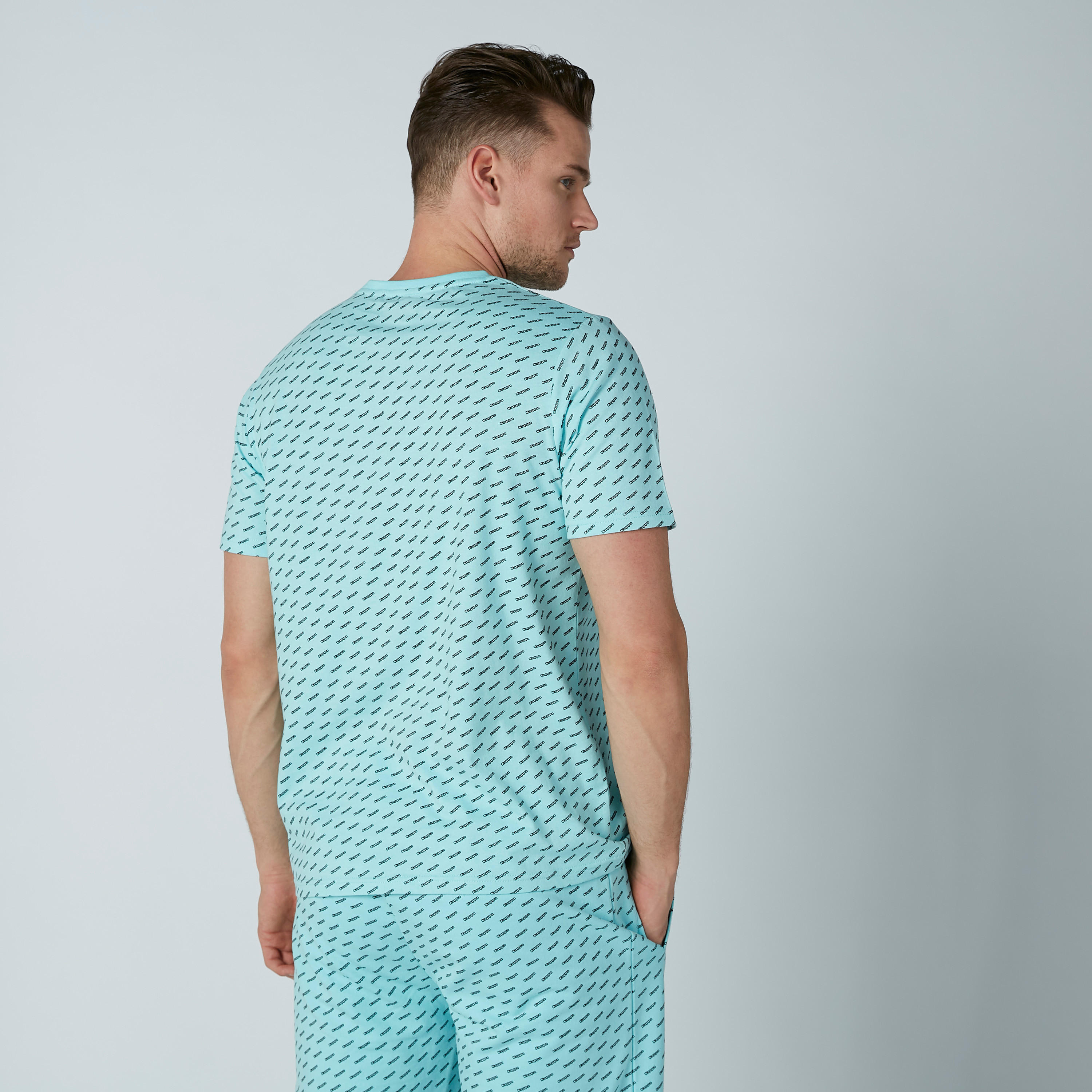 تيشيرت بياقة مستديرة وأكمام قصيرة وطبعات من كابا-men-clothing-tshirtsandpolos-tshirts-image-4
