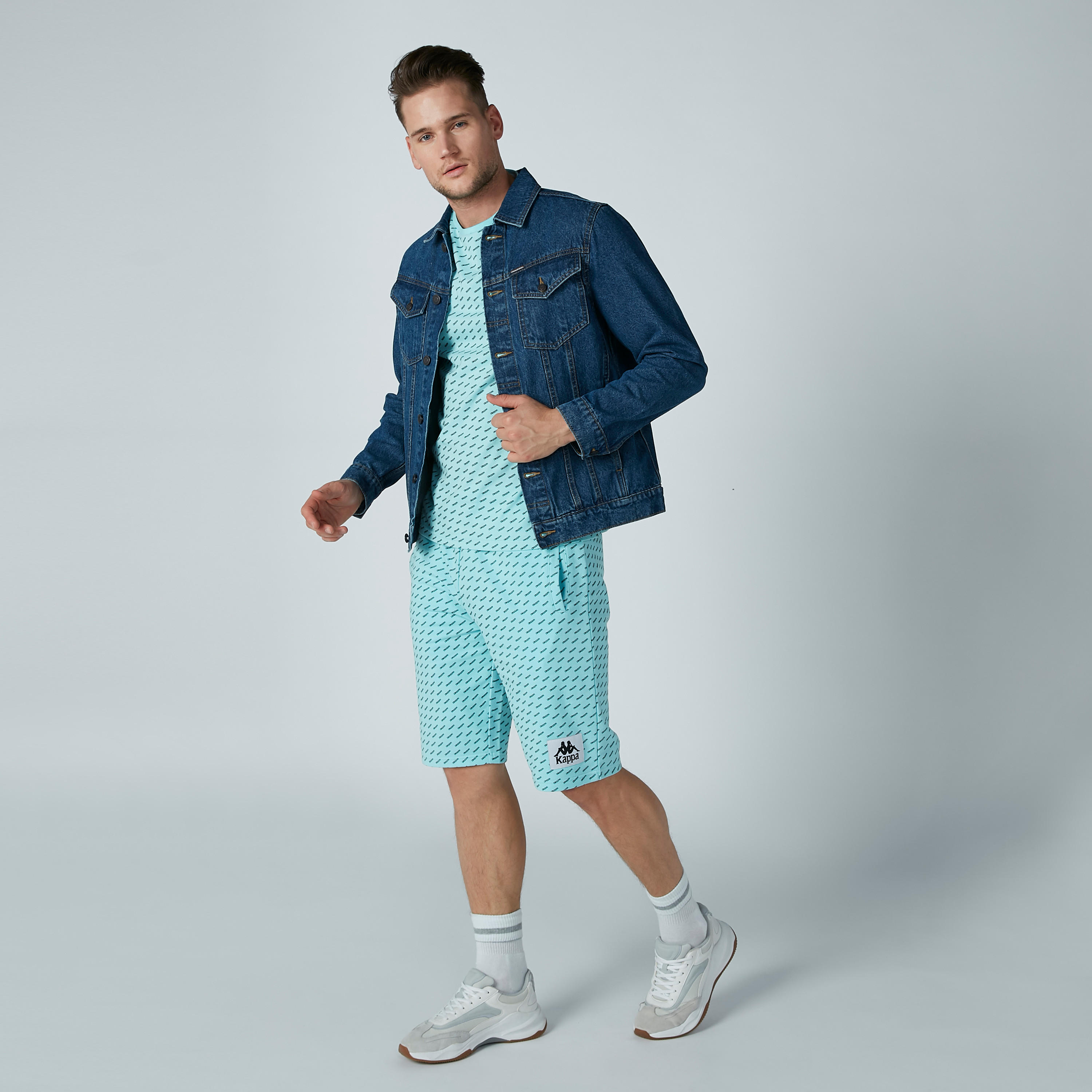 تيشيرت بياقة مستديرة وأكمام قصيرة وطبعات من كابا-men-clothing-tshirtsandpolos-tshirts-image-5