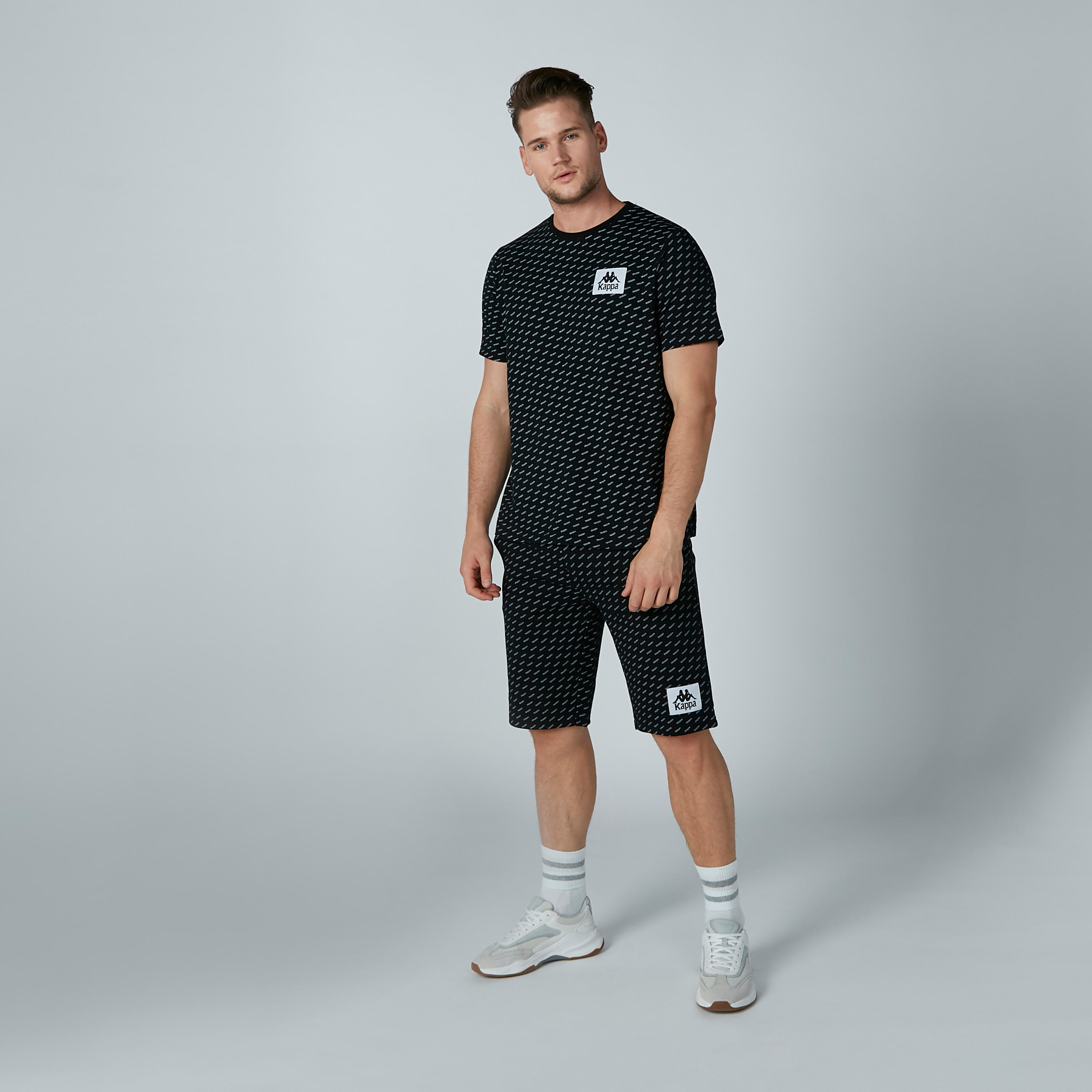 تيشيرت بأكمام قصيرة وطبعات من كابا-men-clothing-tshirtsandpolos-tshirts-image-1